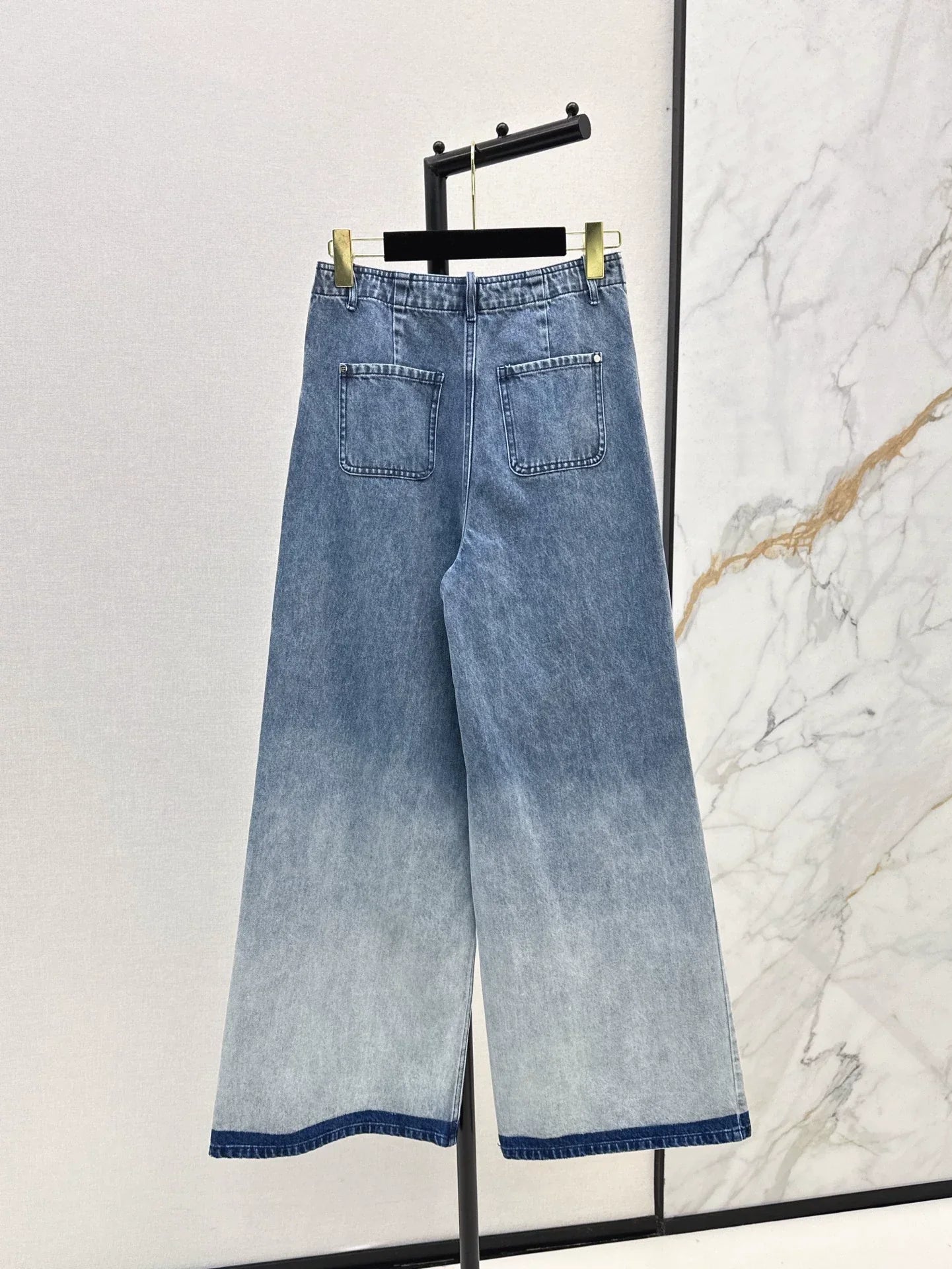 25 new round-neck denim jacket and trousers set