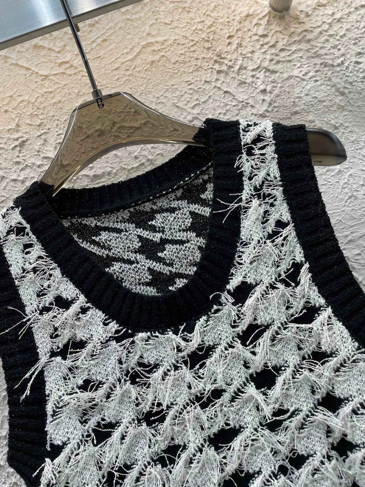 25 New Houndstooth Retro Tassel Vest Dress