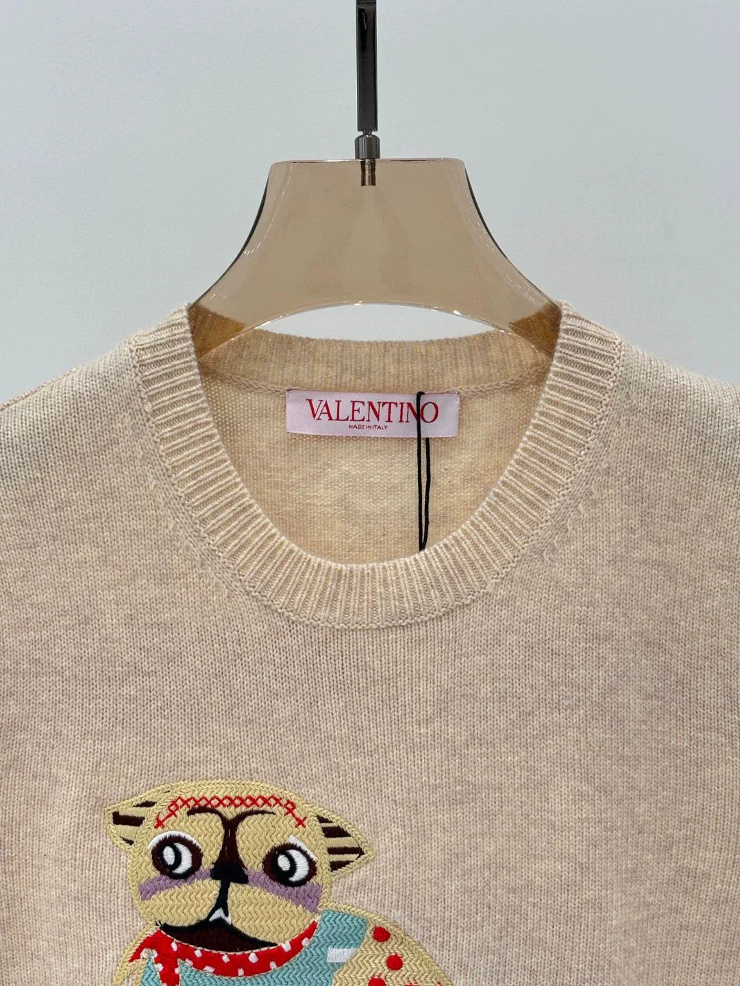 V 25 Early Autumn New Round Neck Contrast Animal Pattern Knitted Long Sleeve