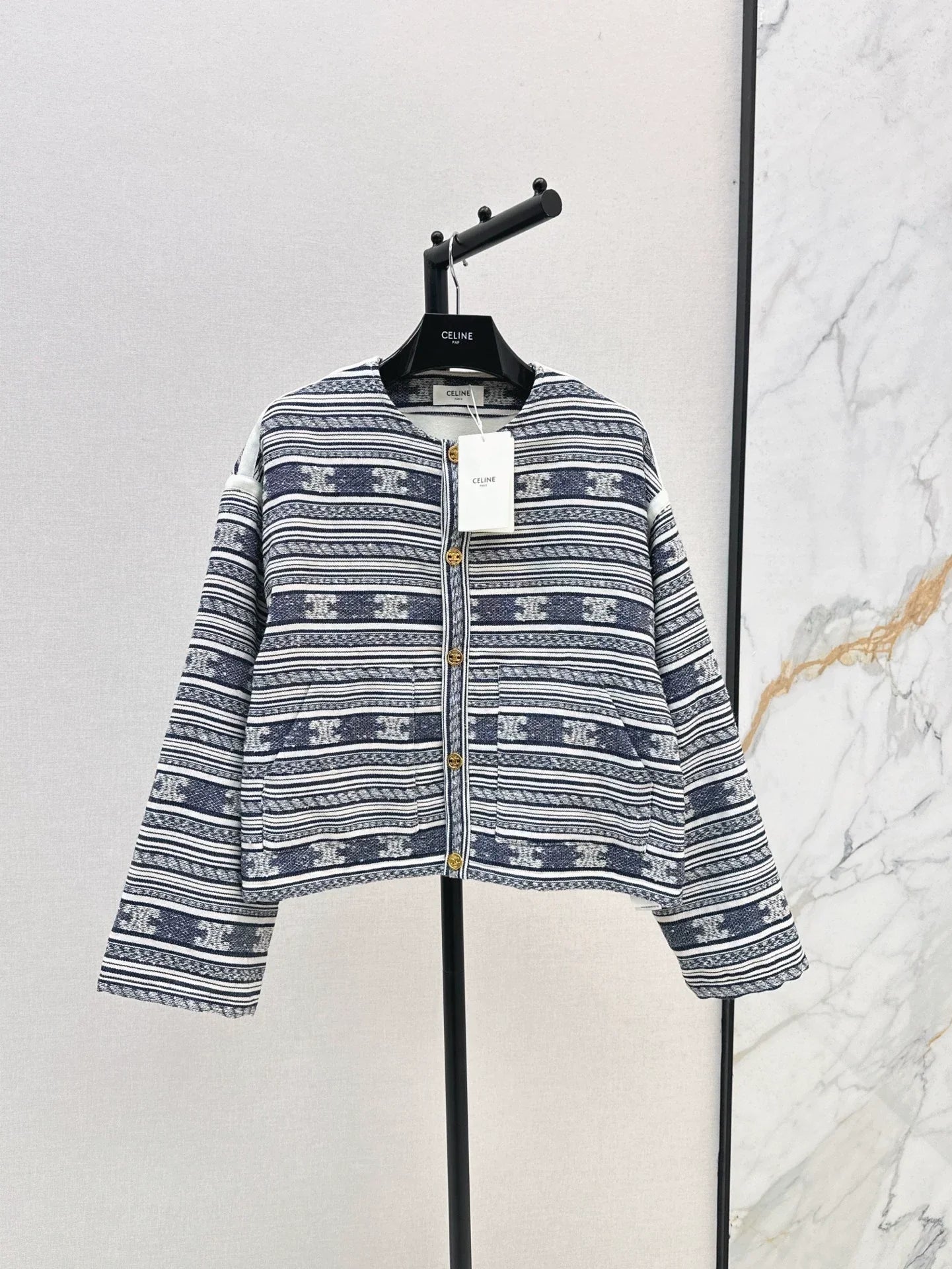 25 Early Autumn New Embroidered Jacket