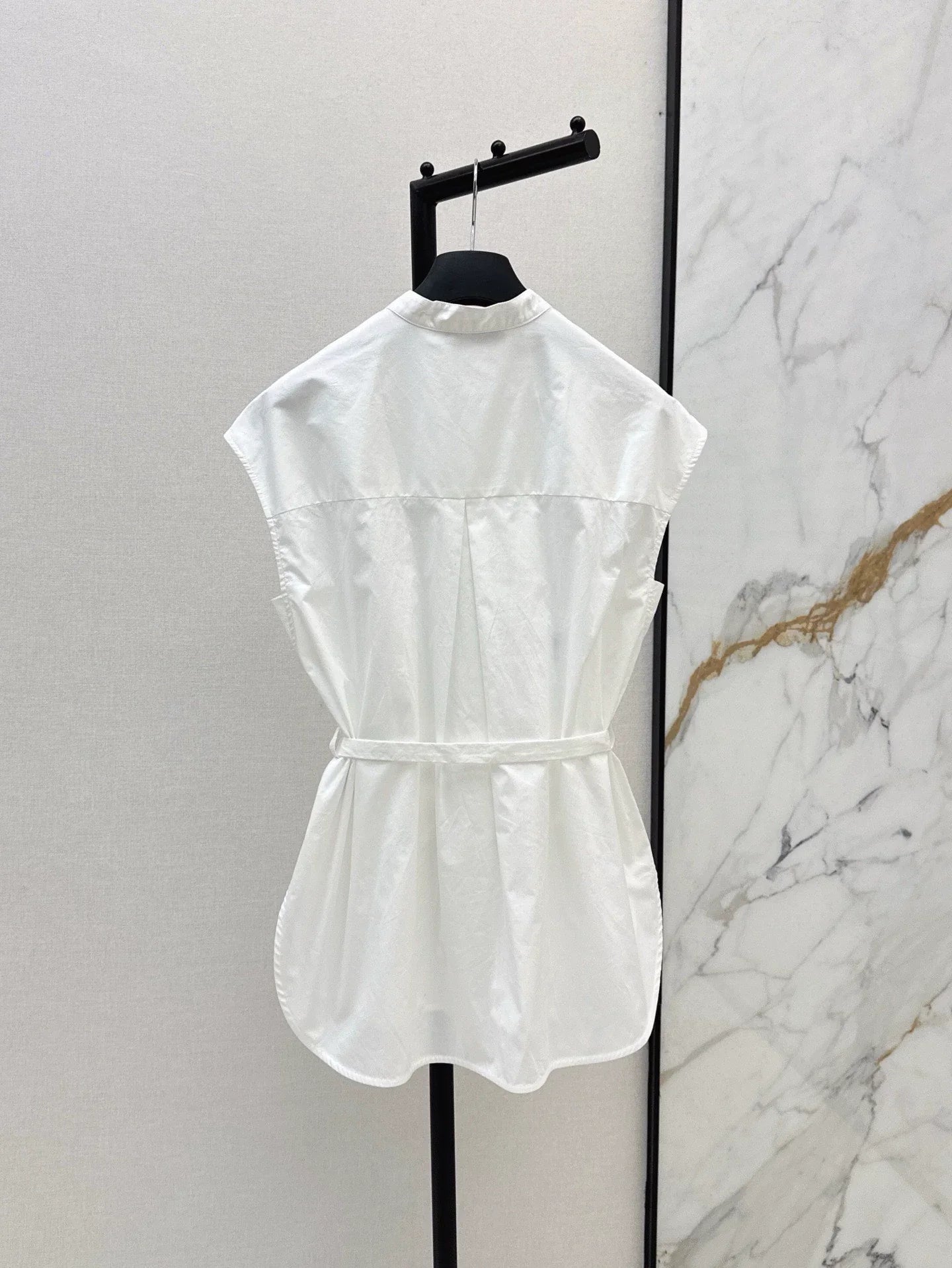 D 25 Spring Summer Latest Sleeveless Shirt