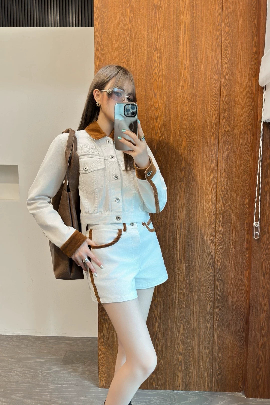 25 new contrast color hemming denim jacket + same style denim shorts
