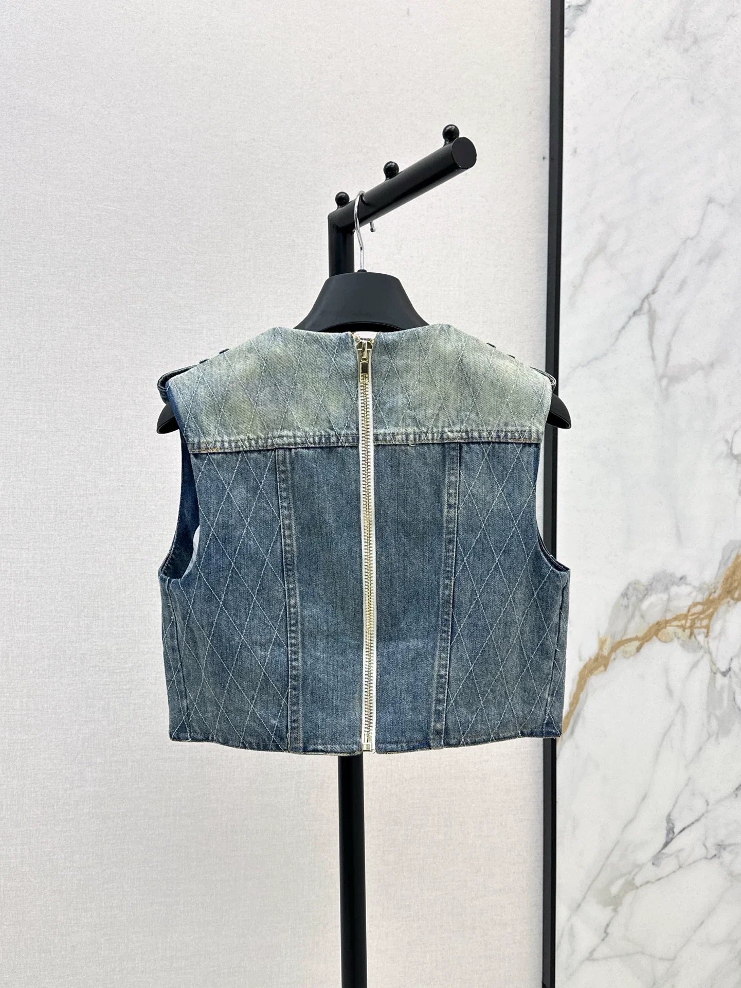 25 spring and summer new short section denim vest