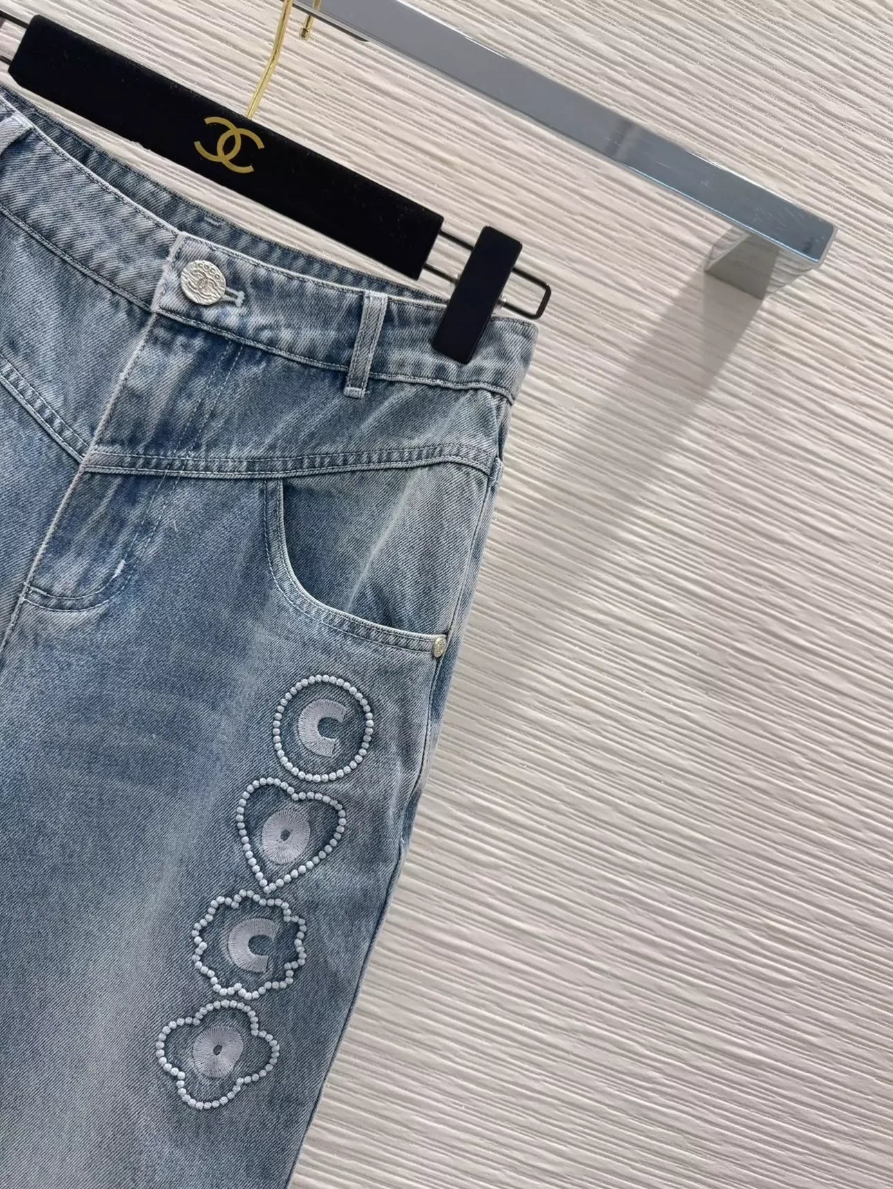 c 25 New Embroidered Denim Trousers