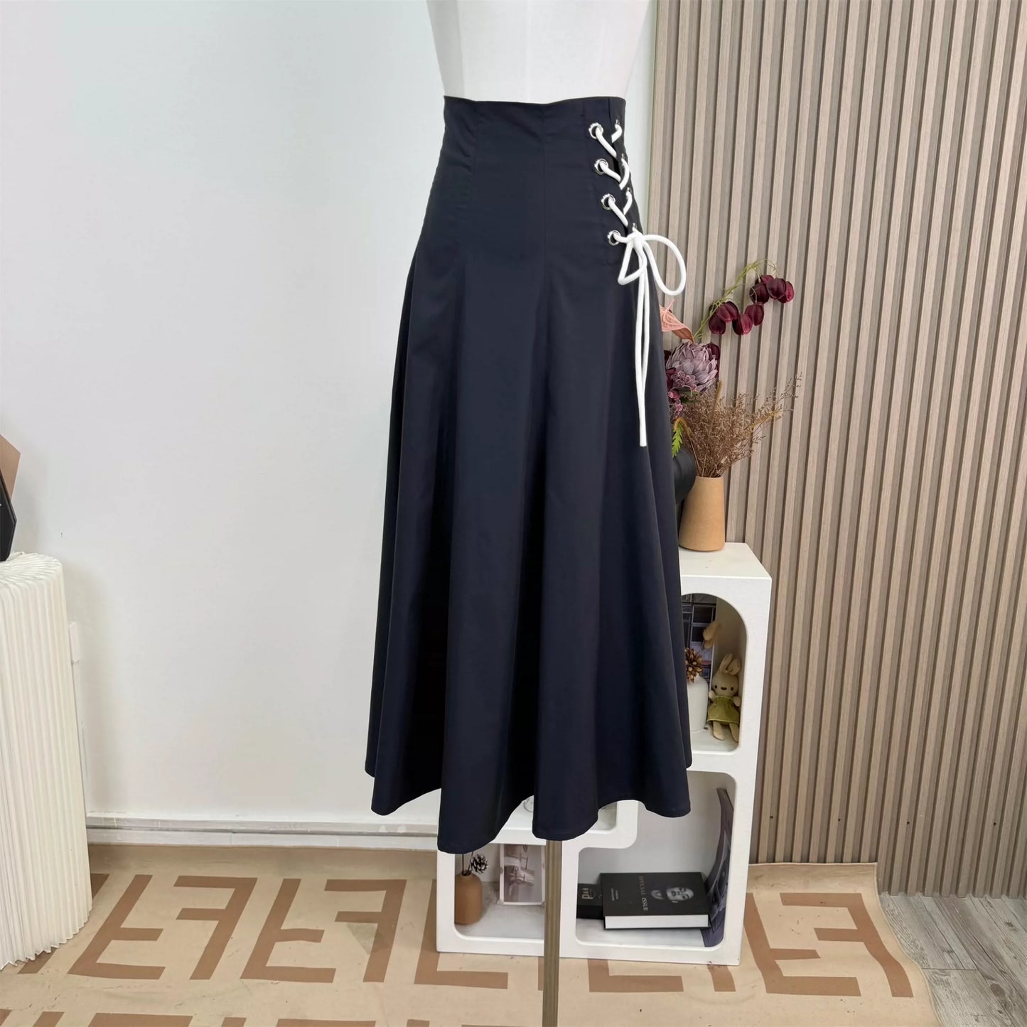 2025 new style light luxury age-reducing striped top + three-dimensional belted skirt