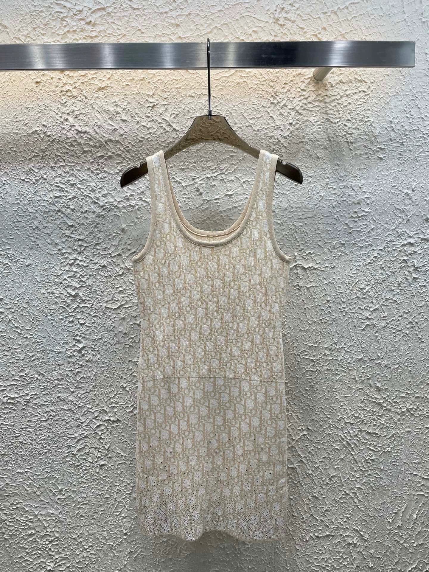 25 new Letter jacquard hot diamond knitted vest dress