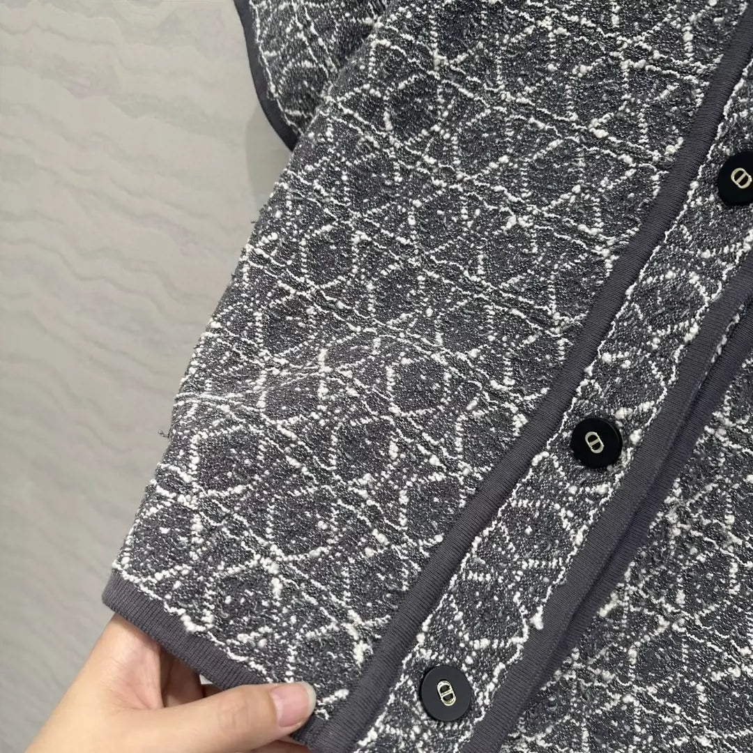 D 25 new rattan plaid woven pattern knit short sleeve cardigan small jacket