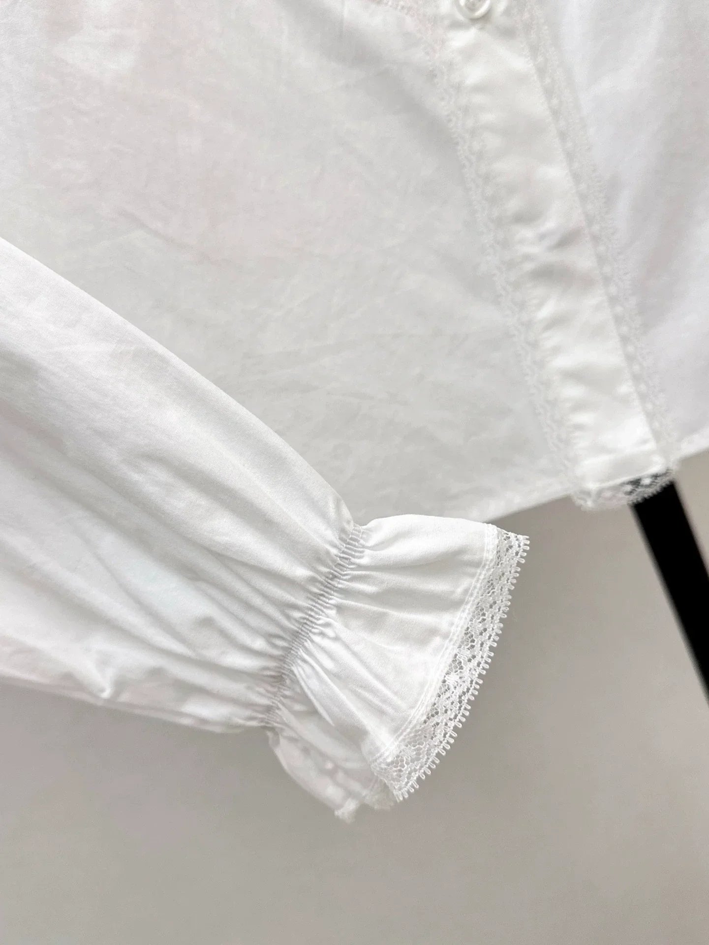 P 25 spring and summer new lace lace long sleeve shirt