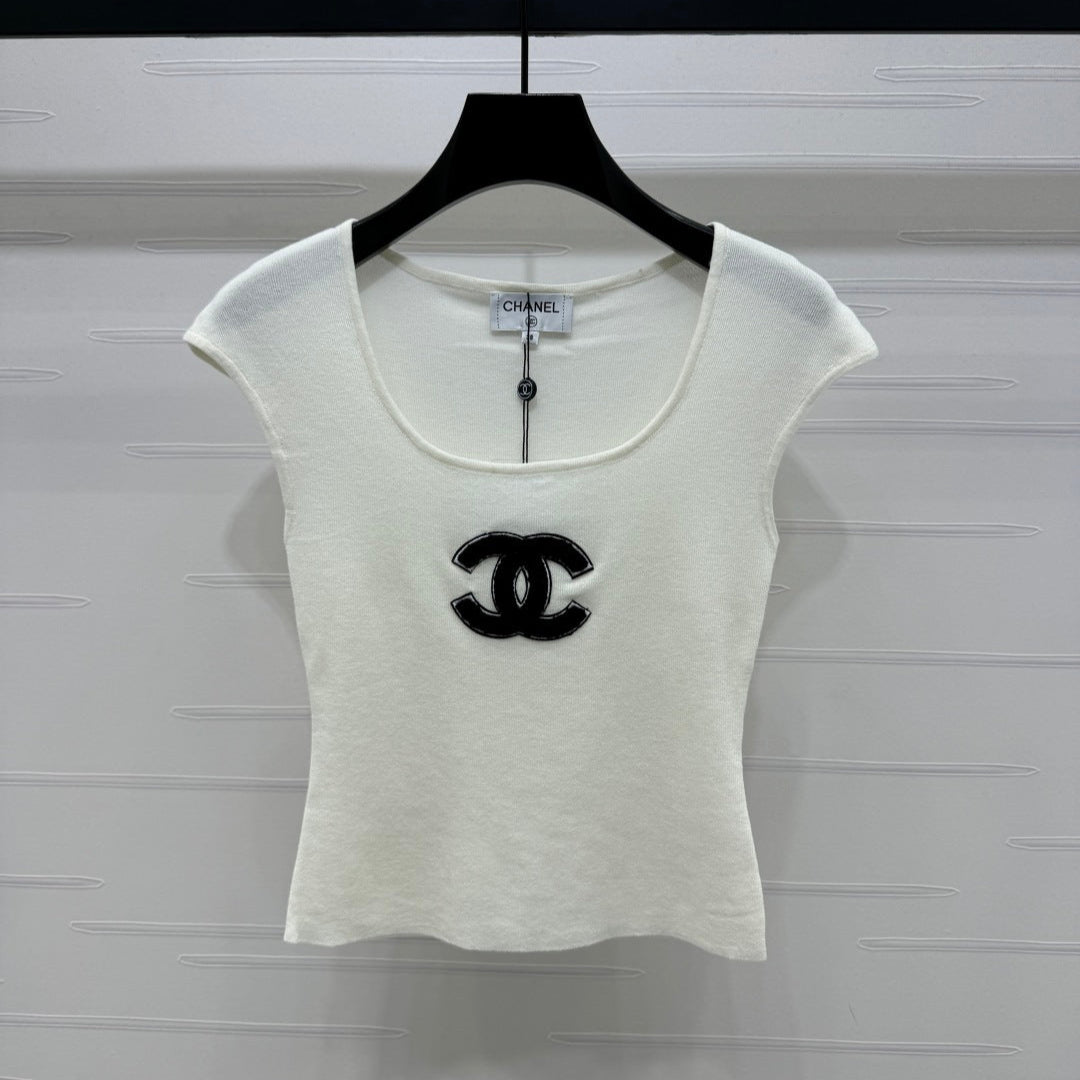 25 White Tank Top Square Neck Knitted