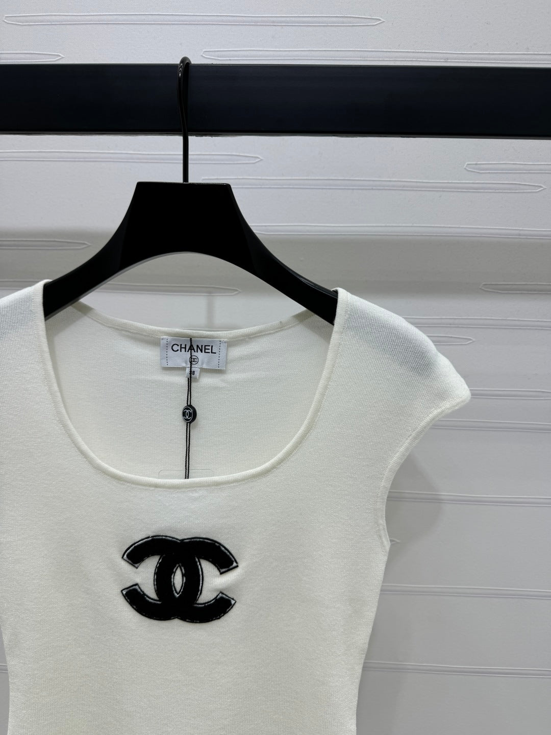 25 White Tank Top Square Neck Knitted