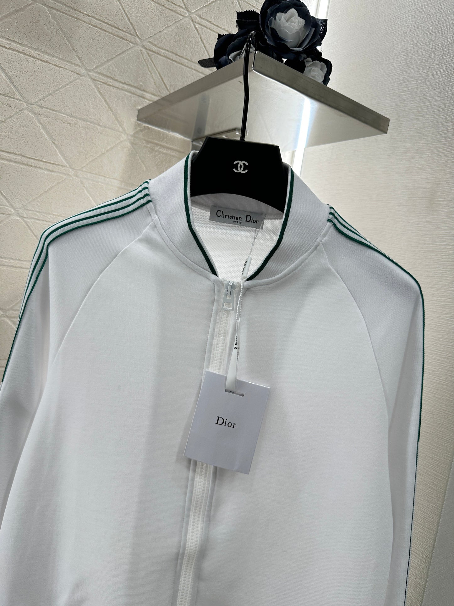 D 25 Zip-up jacket and pants set