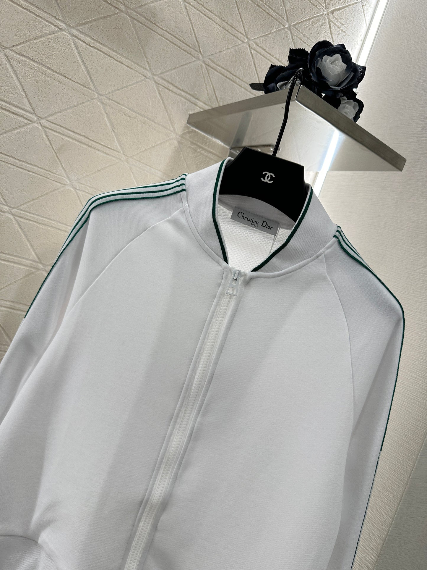 D 25 Zip-up jacket and pants set
