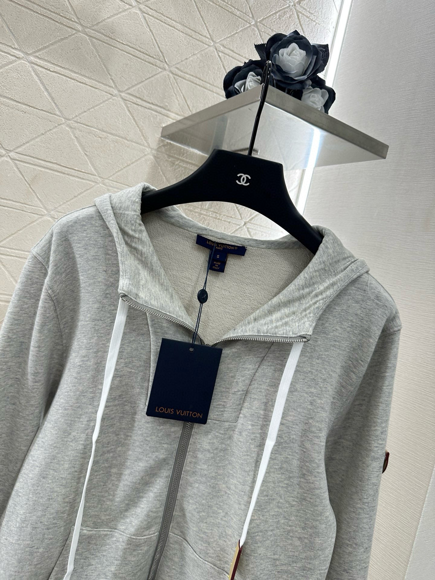 25 Hooded Drawstring Jacket and Shorts Set