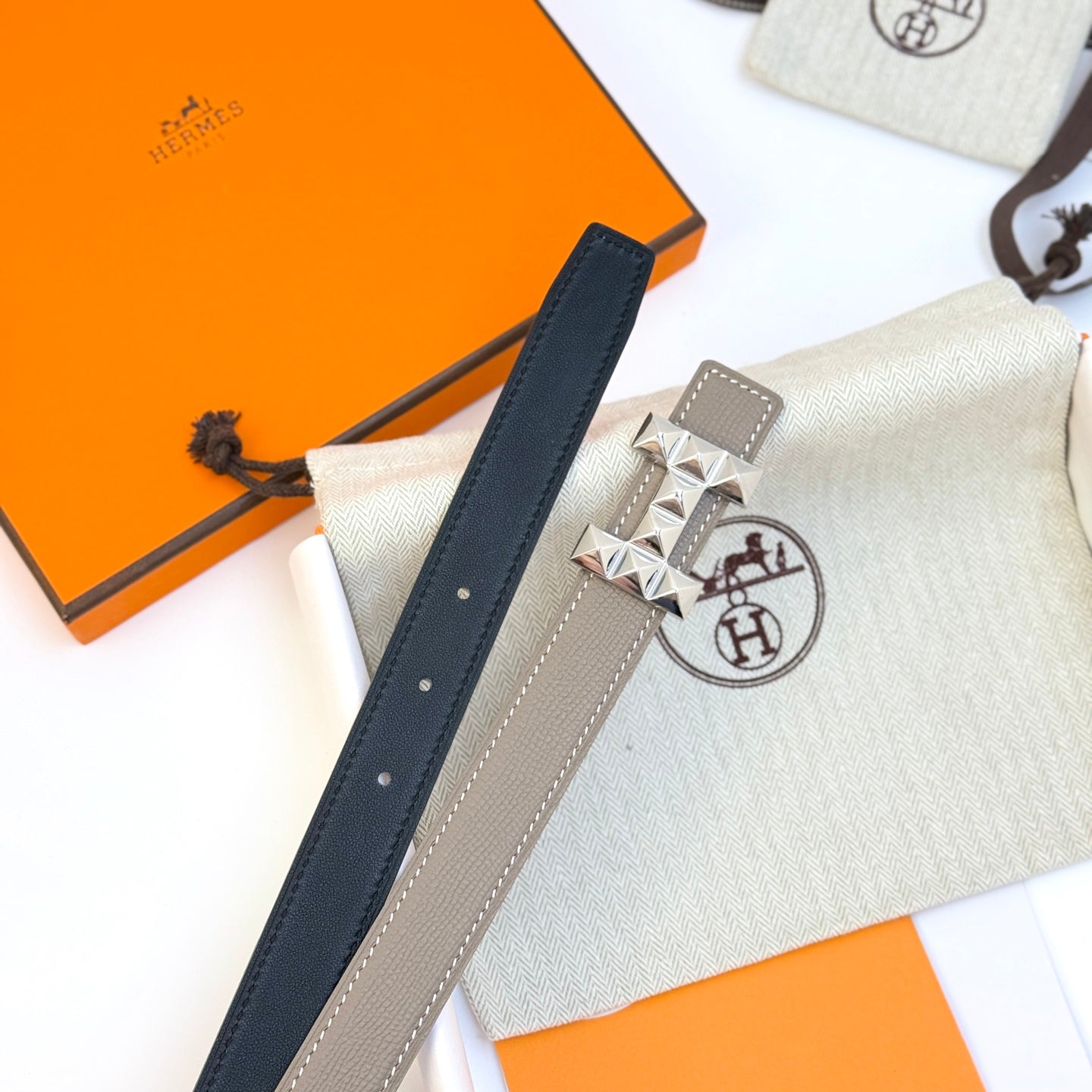 Infini Reversible Belt 24mm Gray Epsom Silver Buckle