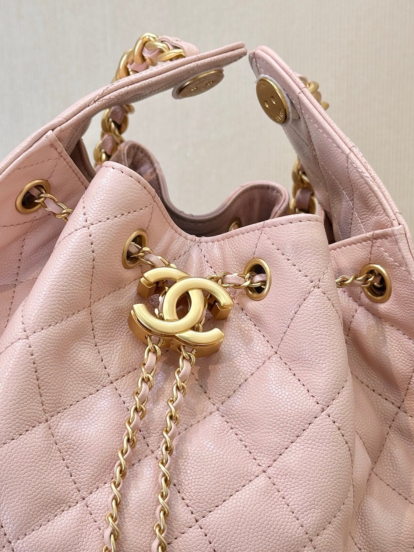 25C Hobo Bags 40cm Pink Grained Calfskin