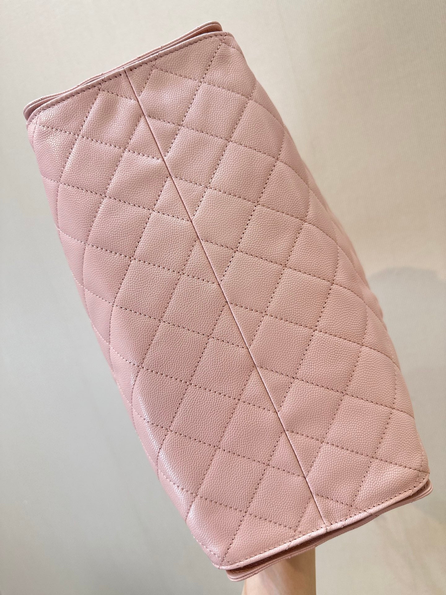 25C Hobo Bags 40cm Pink Grained Calfskin