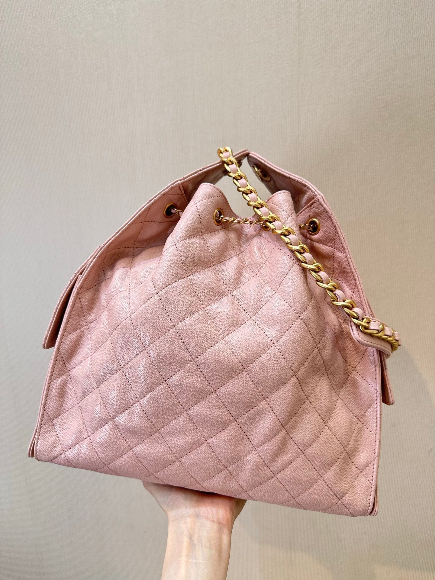 25C Hobo Bags 40cm Pink Grained Calfskin
