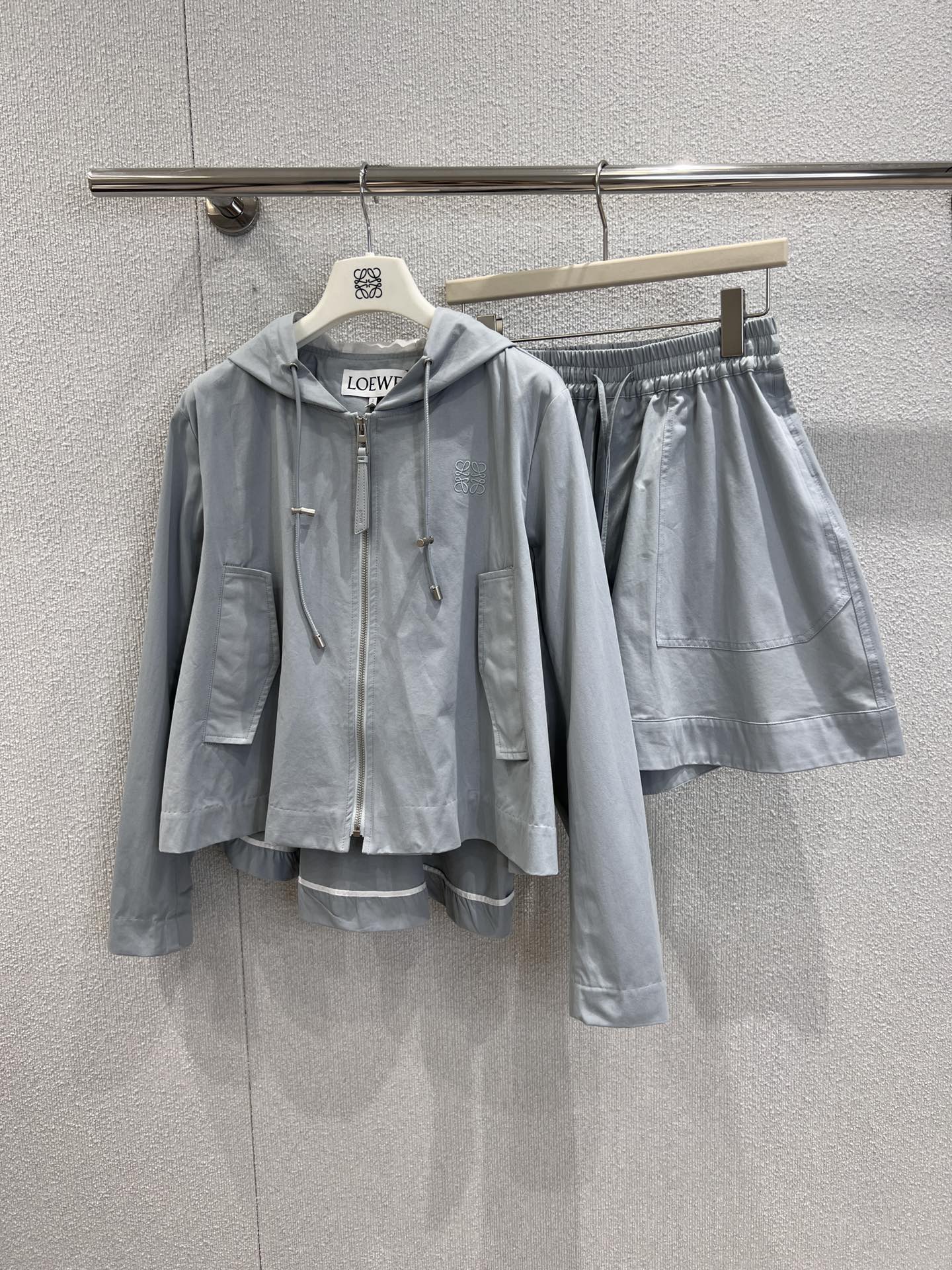 25Fw Early Fall New Hooded Drawstring Zipper Jacket + Shorts Set