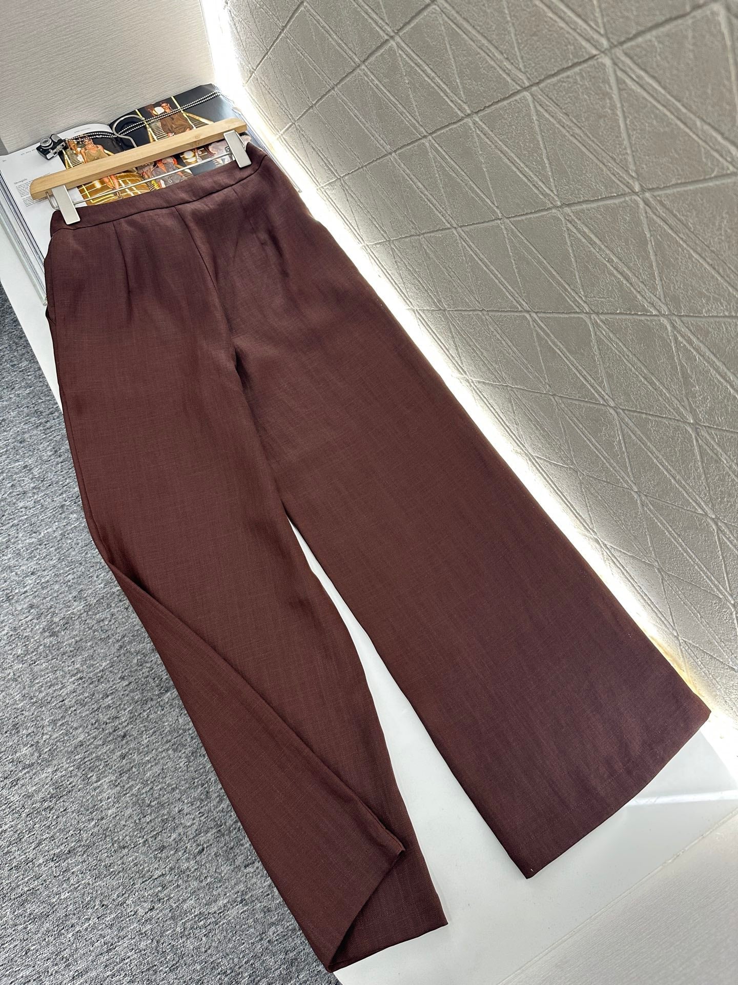 25 Silk scarf vest wide-legged pants set