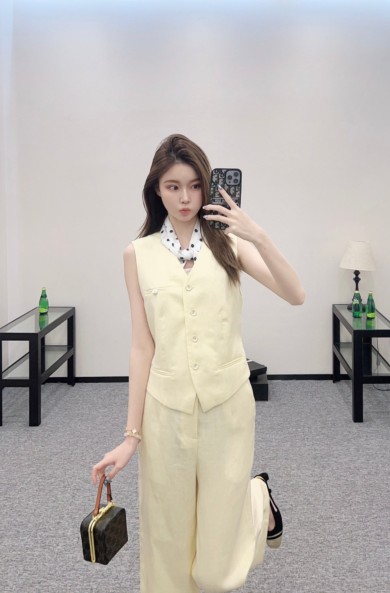 25 Silk scarf vest wide-legged pants set