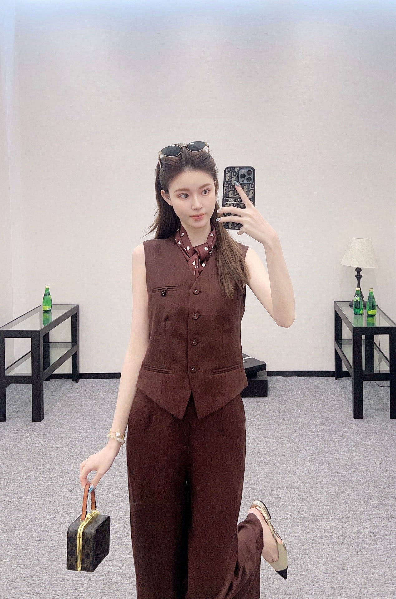 25 Silk scarf vest wide-legged pants set