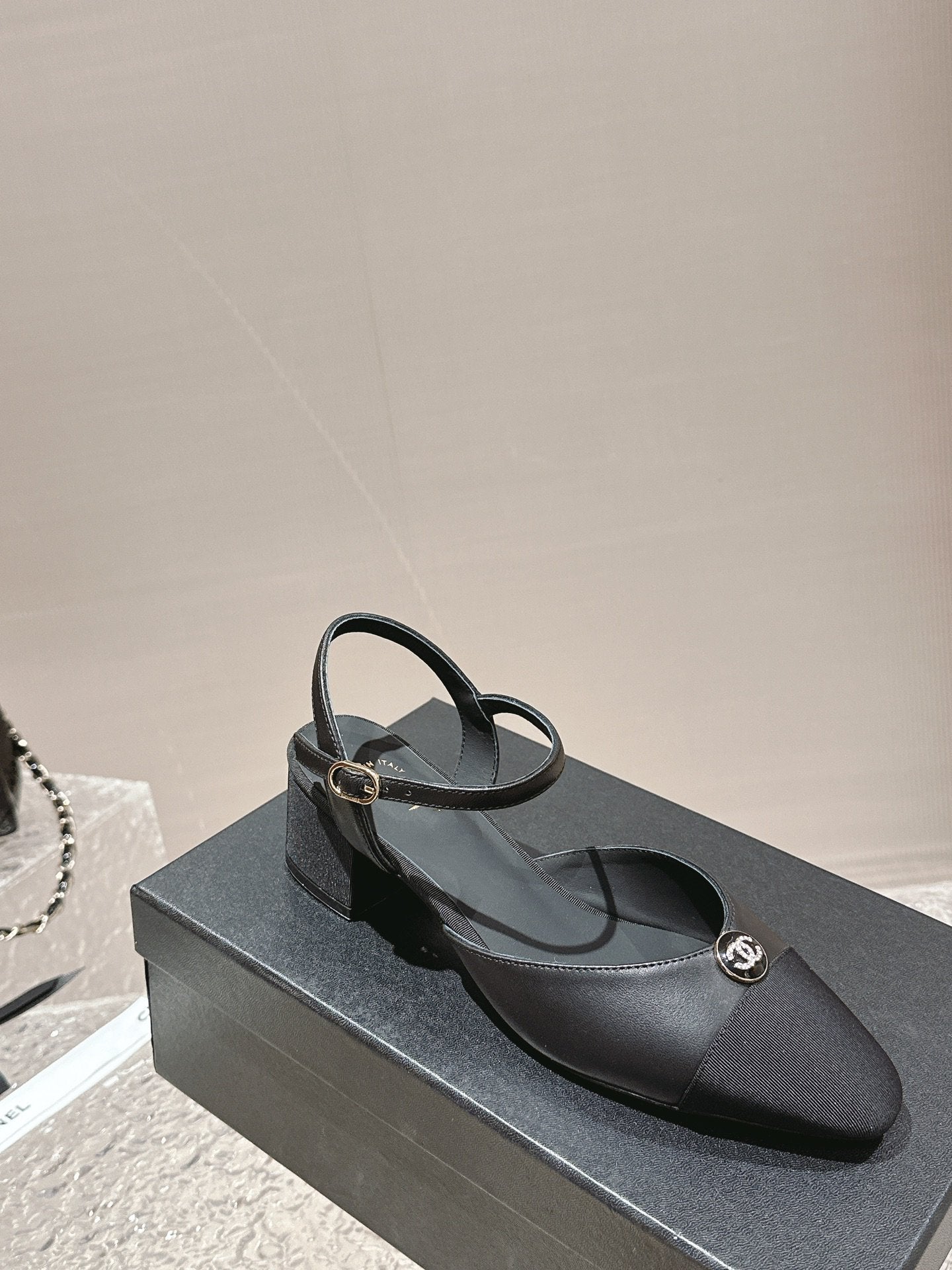 slingbacks 45 black lambskin grosgrain