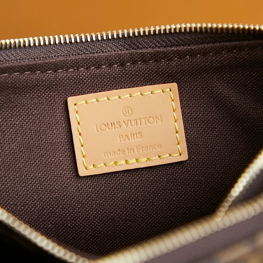 POCHETTE 24 IN BROWN MONOGRAM CANVAS GOLD HARDWARE