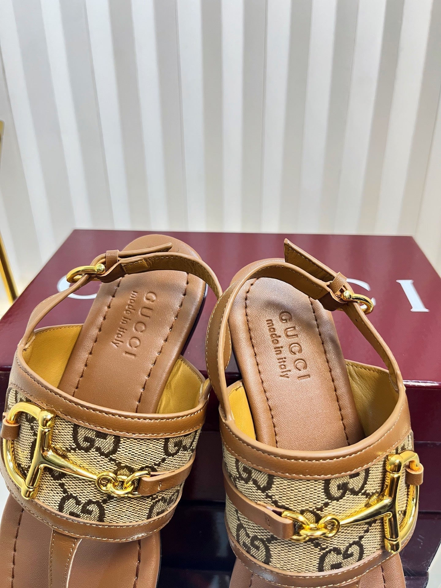 25 Thong Sandal Brown Canvas 294682