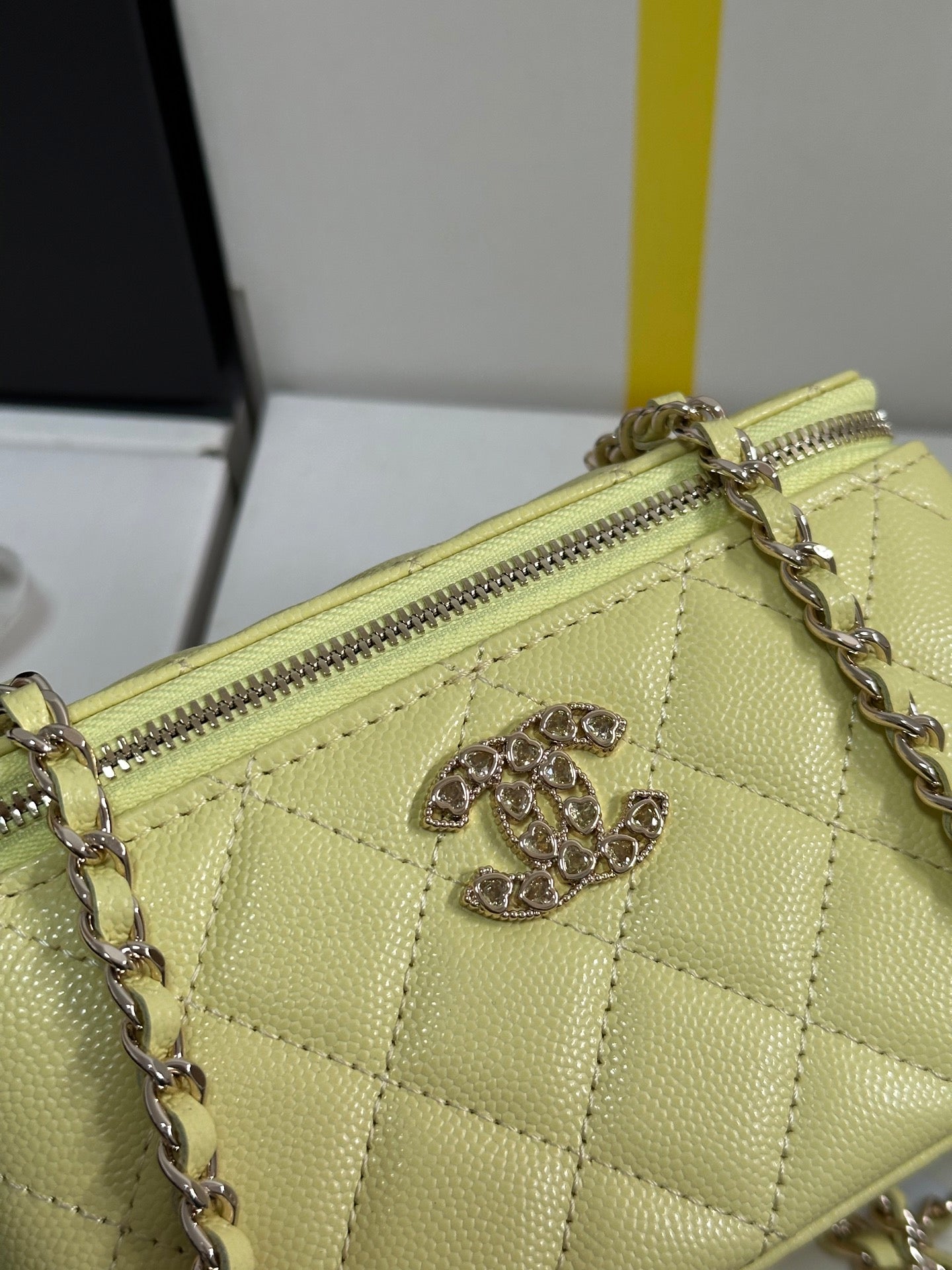 25C Vanity Case 17cm Yellow Caviar Leather Heart Rhinestone Light Gold Hardware 243418