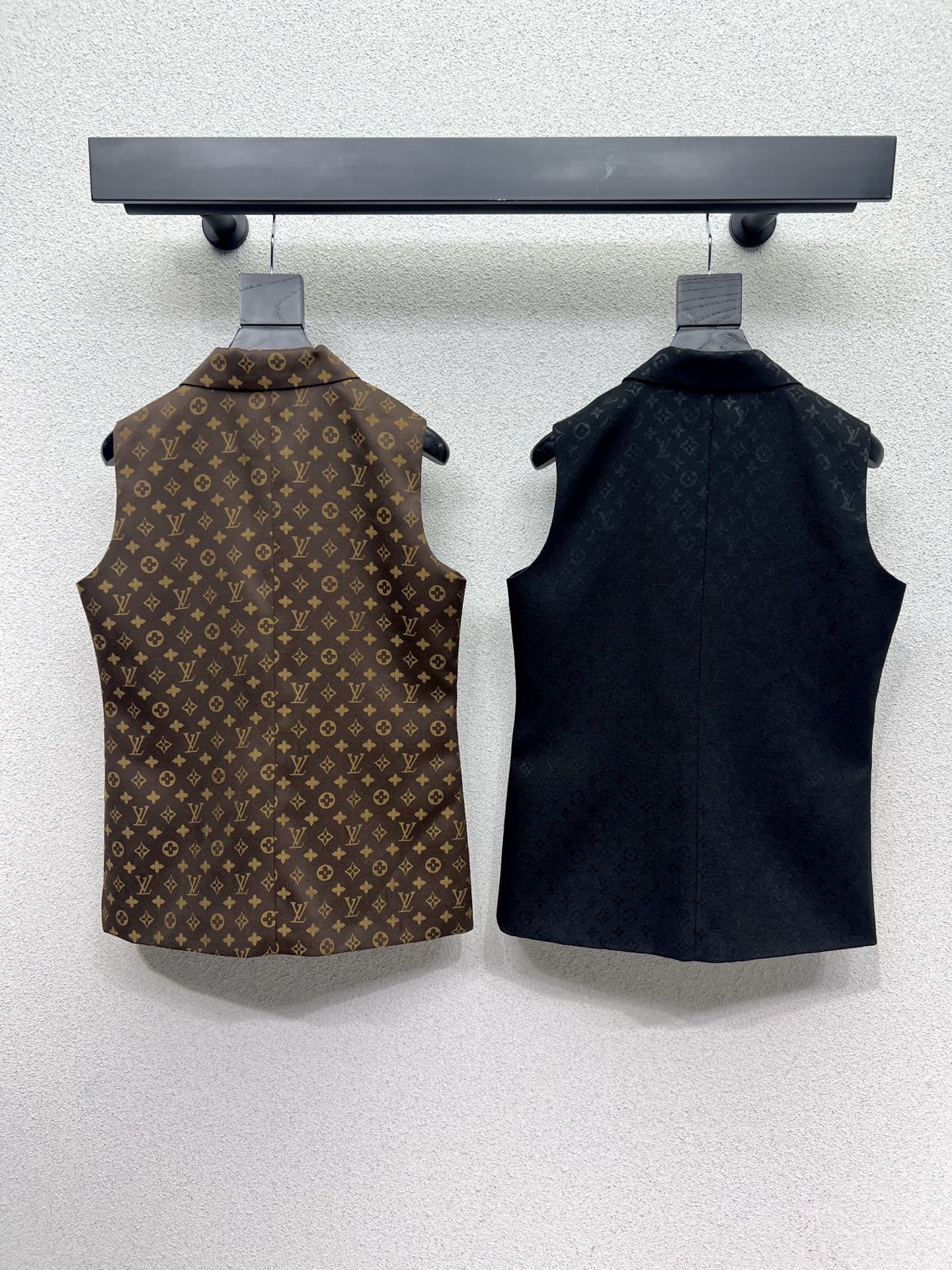 L 25 Classic jacquard fabric monogram suit vest