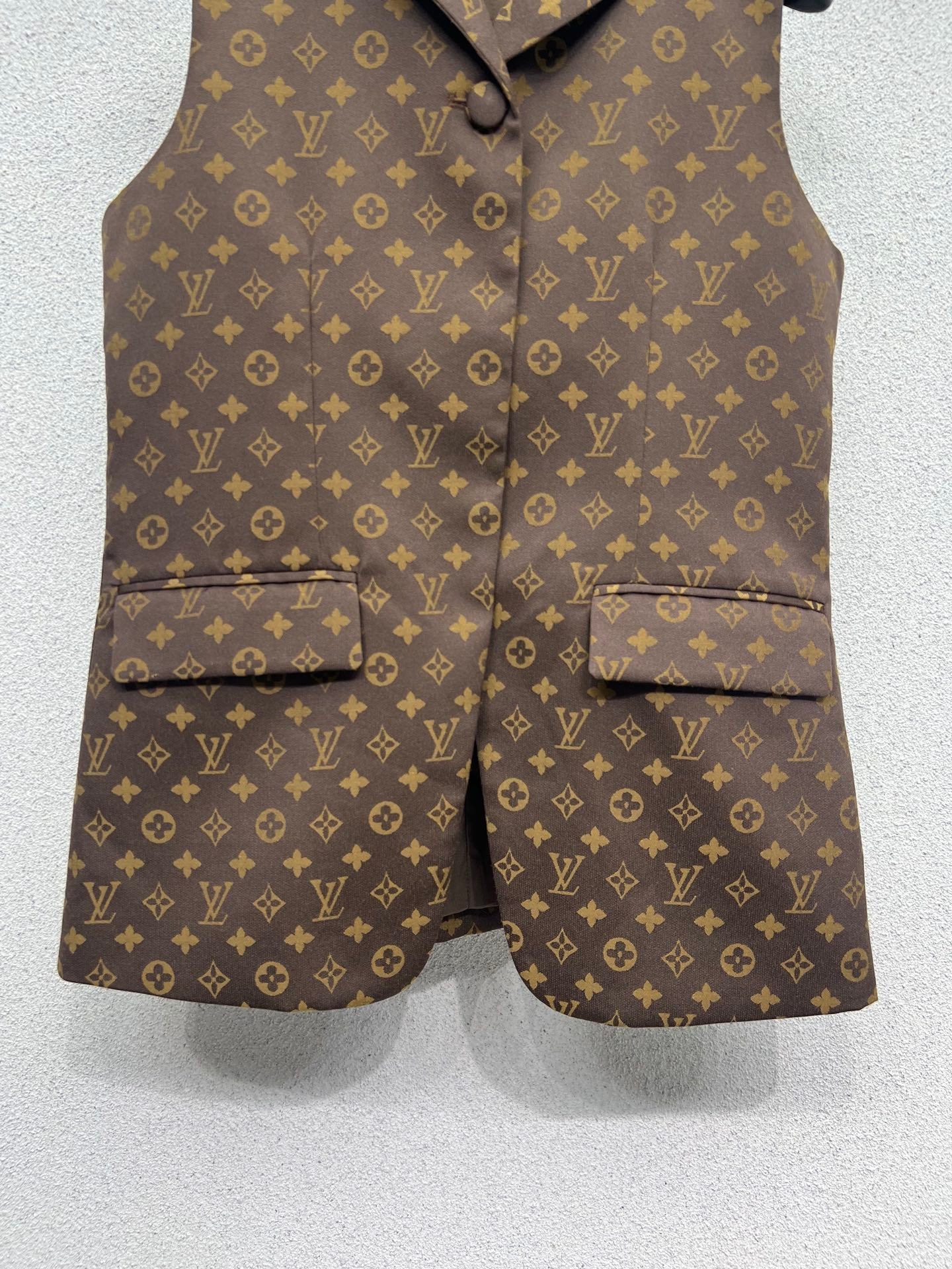 L 25 Classic jacquard fabric monogram suit vest