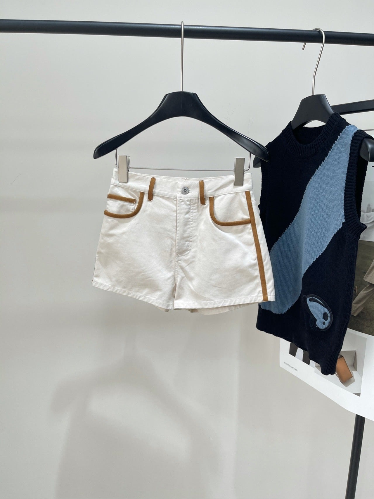 M 25 white suede velvet trim denim shorts