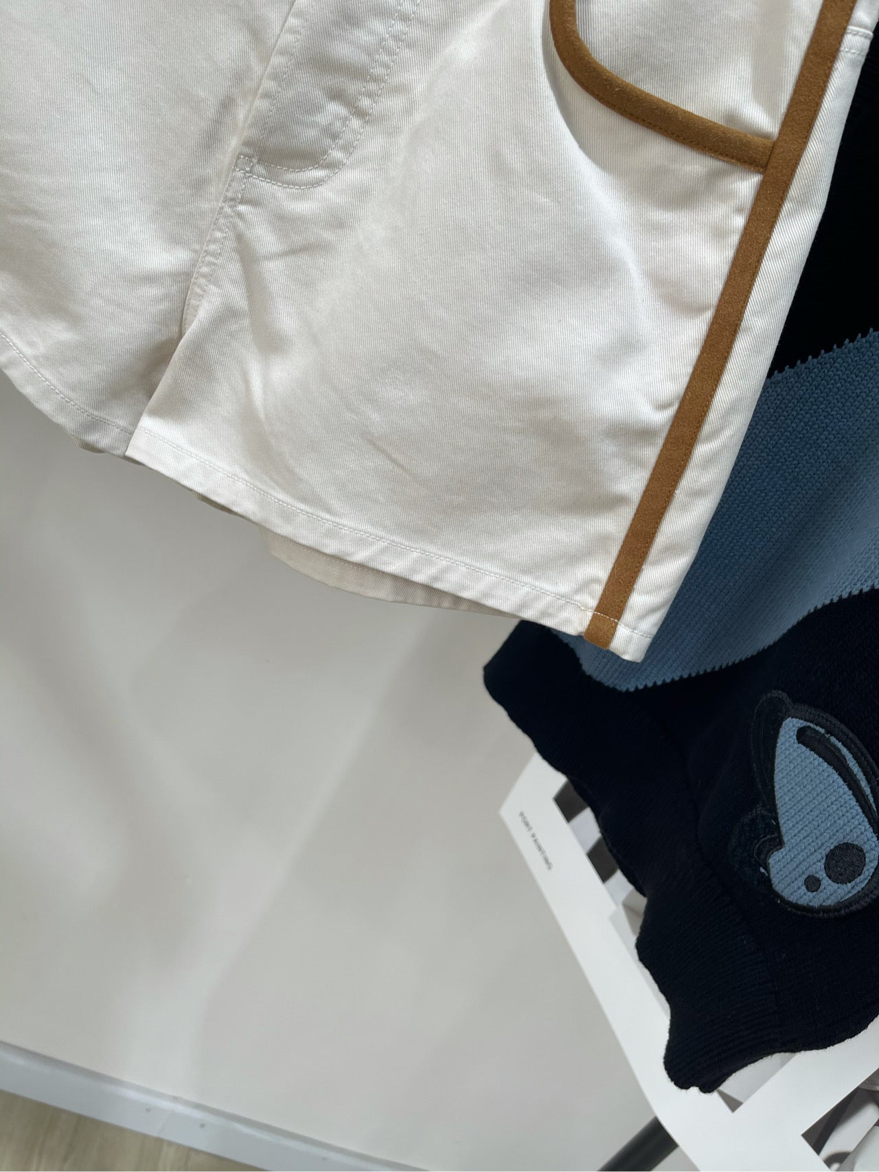 M 25 white suede velvet trim denim shorts