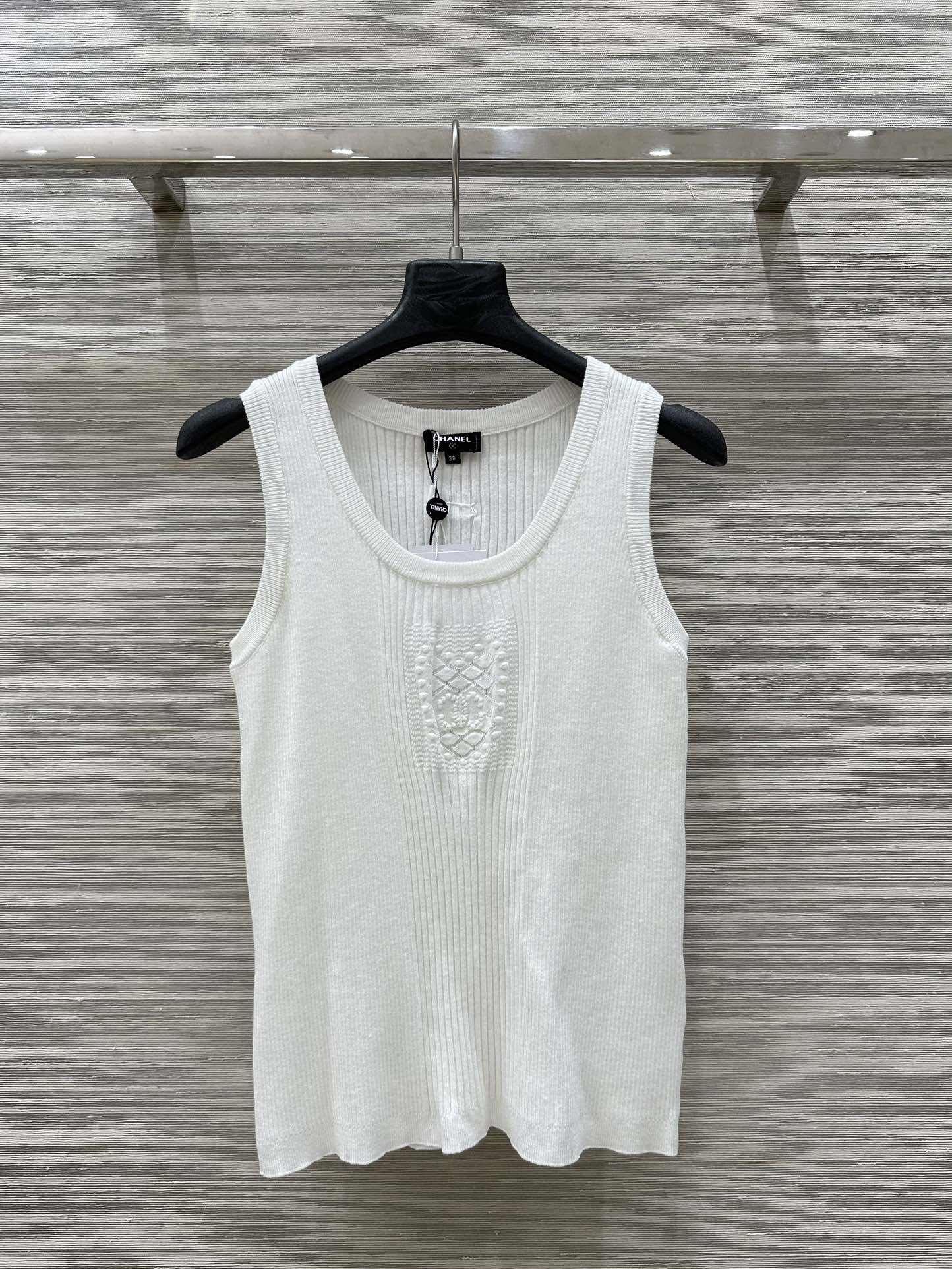 25 autumn and winter new product heart logo intarsia knitted vest