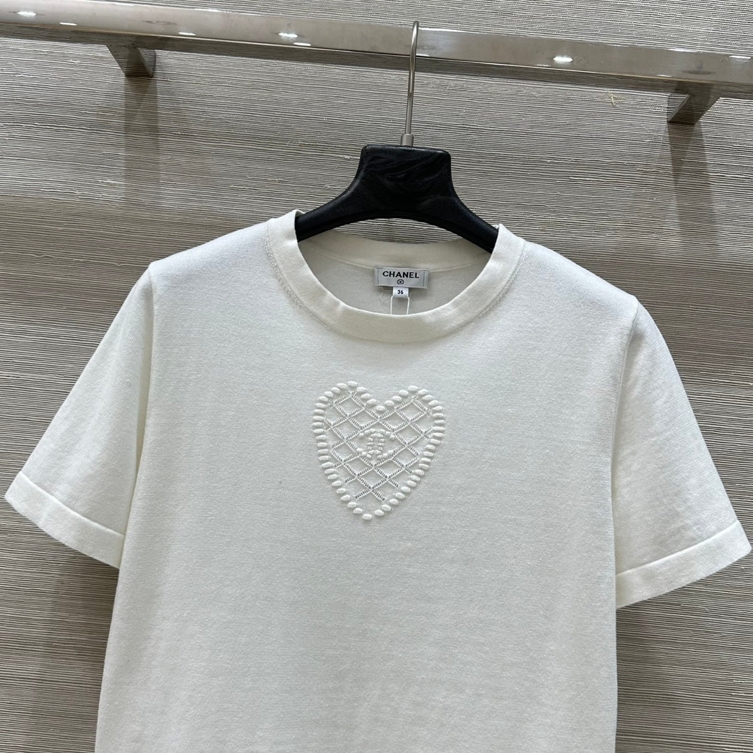 25 new products, love double C knitted short-sleeved top