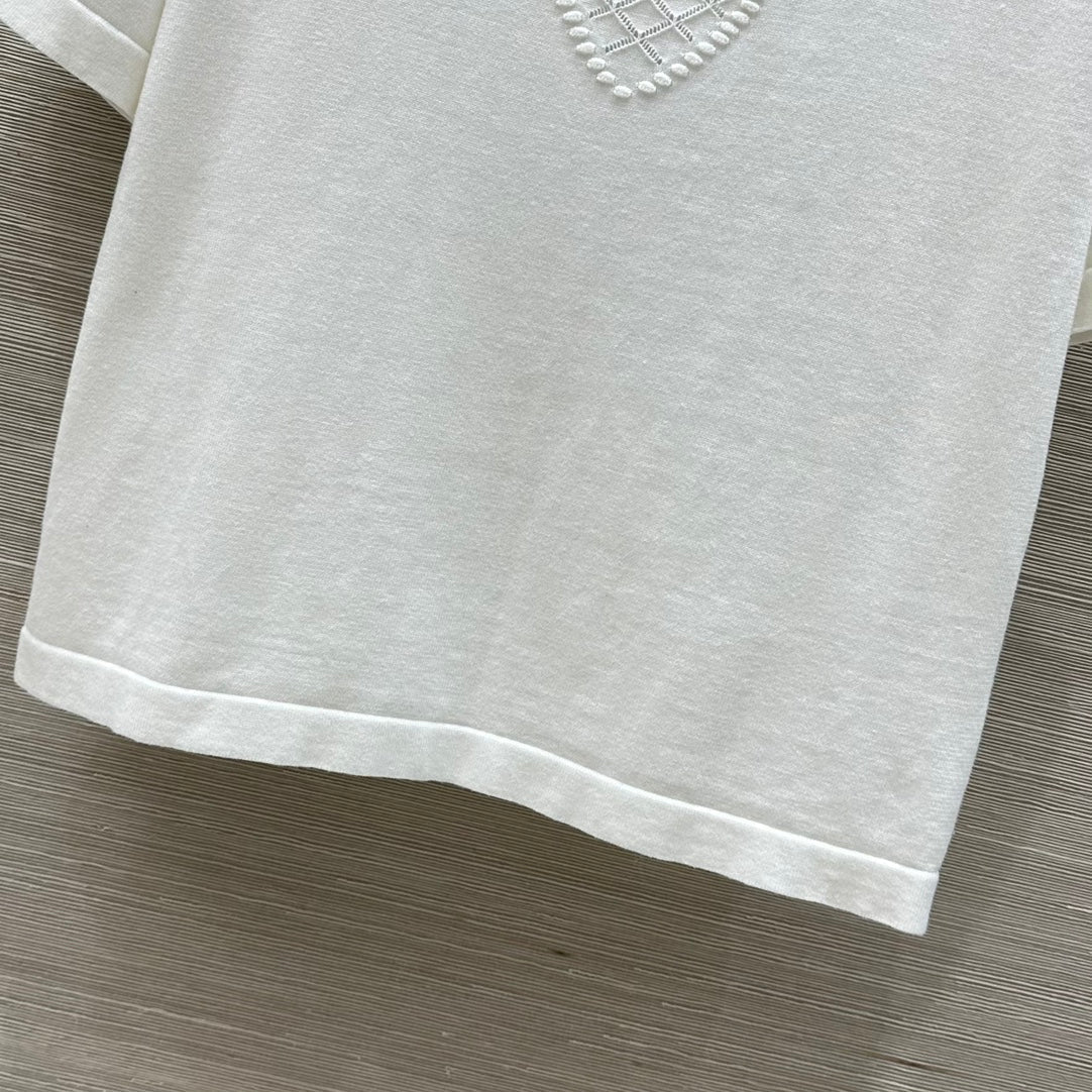 25 new products, love double C knitted short-sleeved top