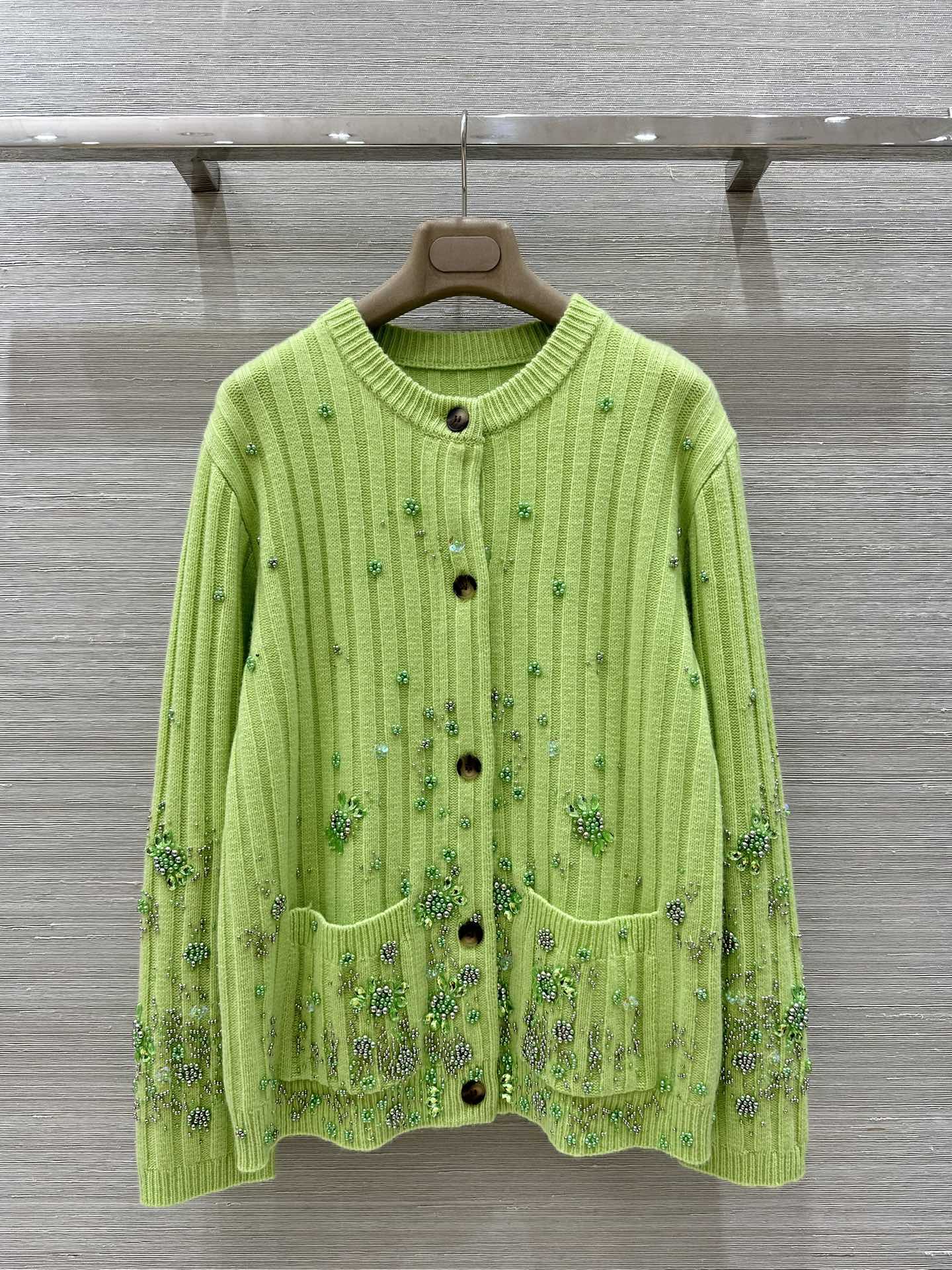 25 new autumn and winter products, heavy beaded embroidered cashmere cardigan