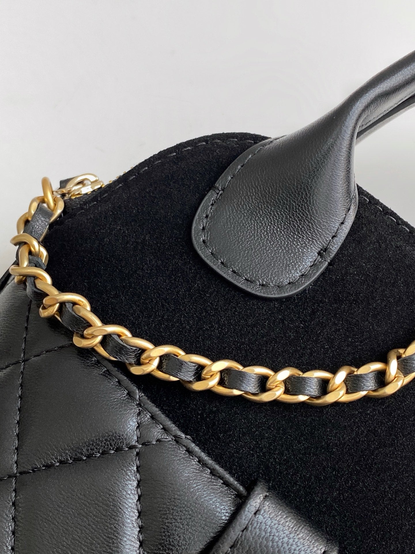 25A Clutch With Chain 18cm Black Suede Calfskin