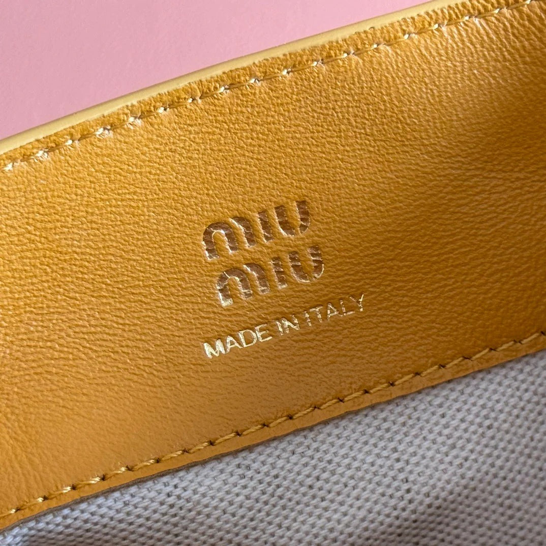 TOTE BAG 17 MUSTARD YELLOW IN NAPPA CALFSKIN