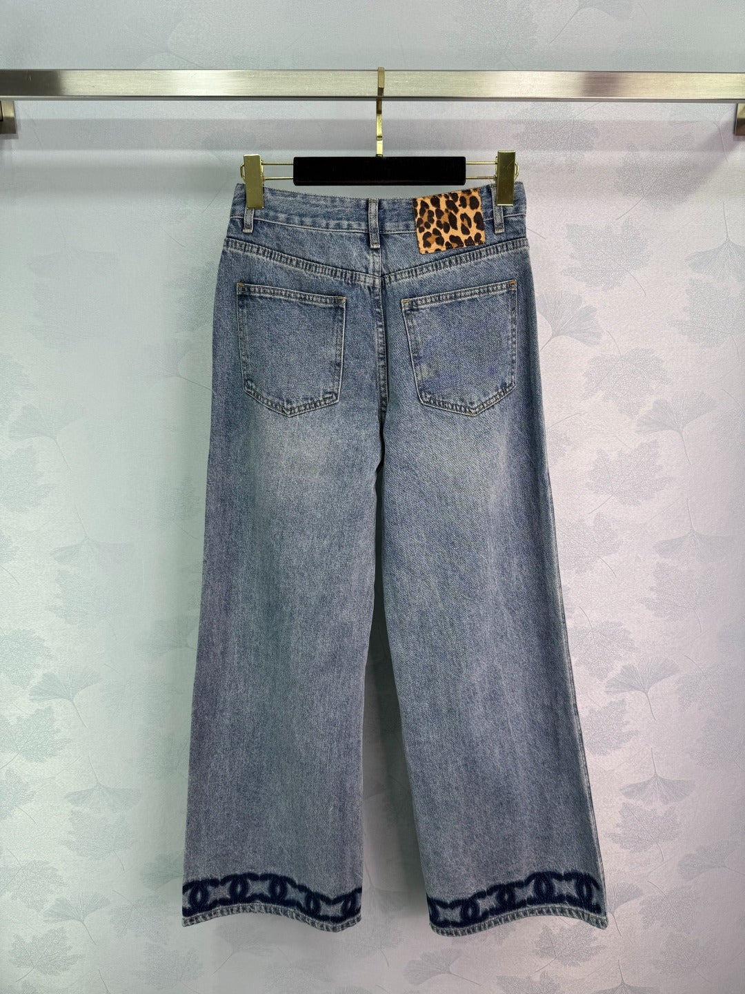 25 Spring and Summer New Products Wide-leg Jeans,