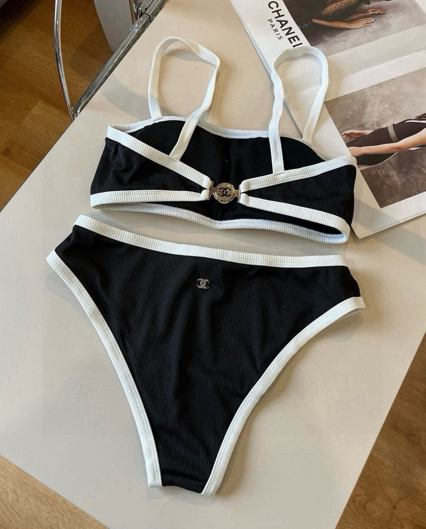 BIKINI SWIMSUIT SET IN BLACK AND WHITE TRIM 633212