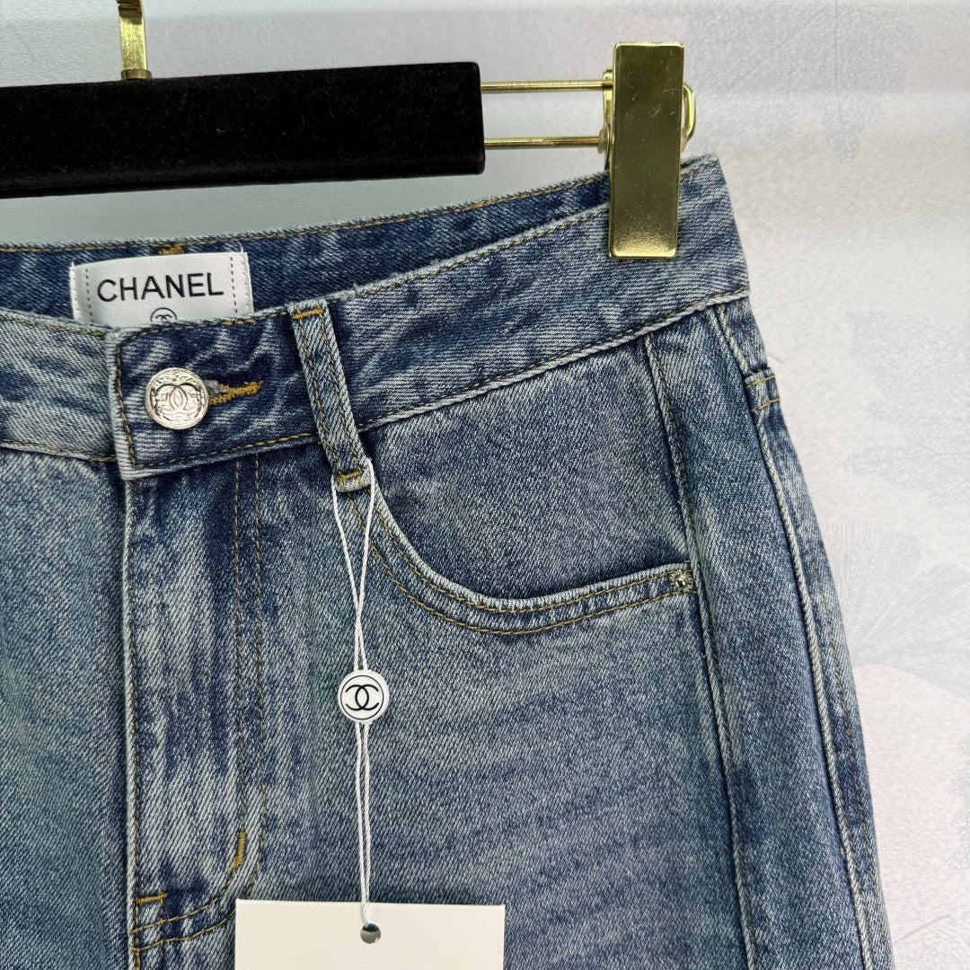 25 Spring and Summer New Products Wide-leg Jeans,