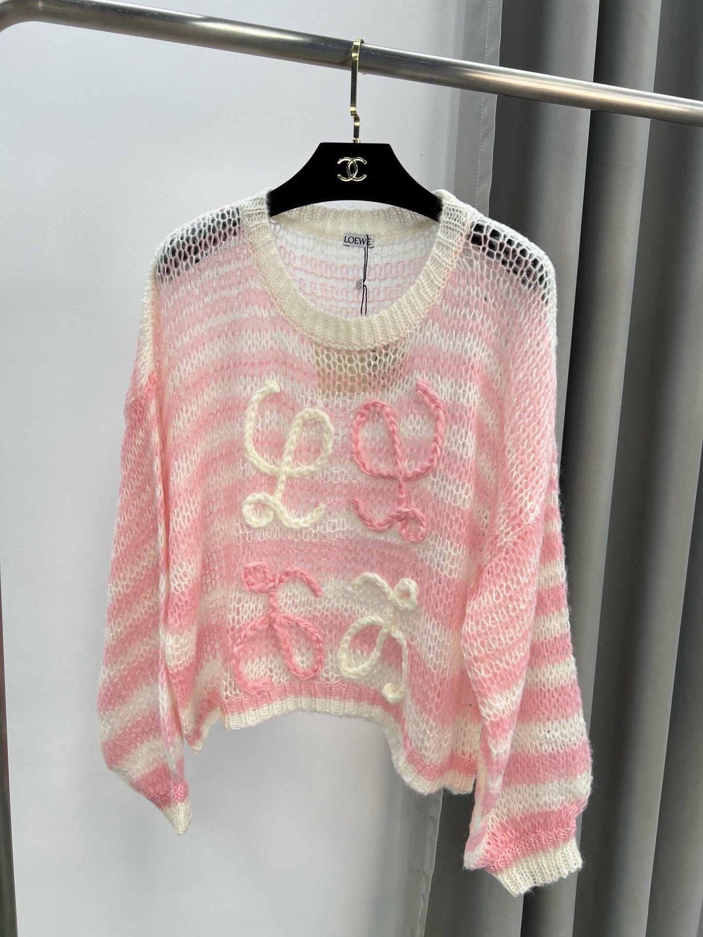 25 Seahorse hair long-sleeved sweater