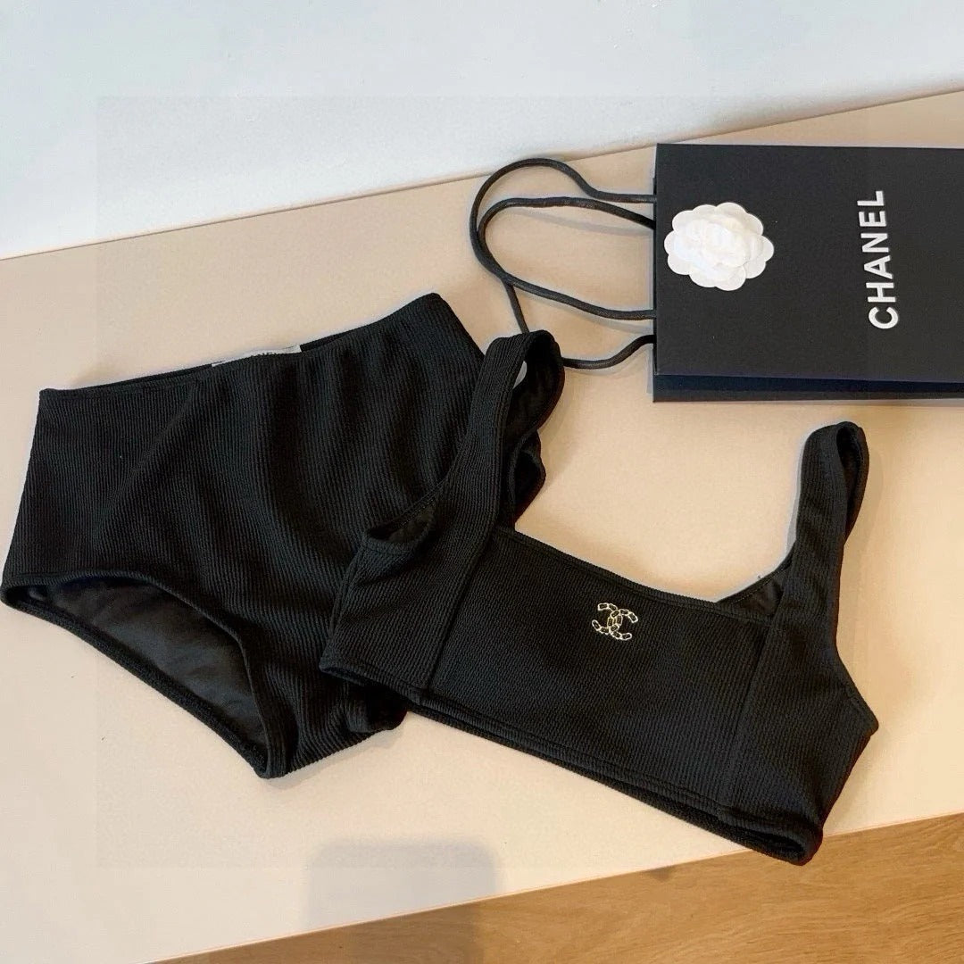 BIKINI SWIMSUIT SET IN BLACK ATTACHED WITH LOGO 629243