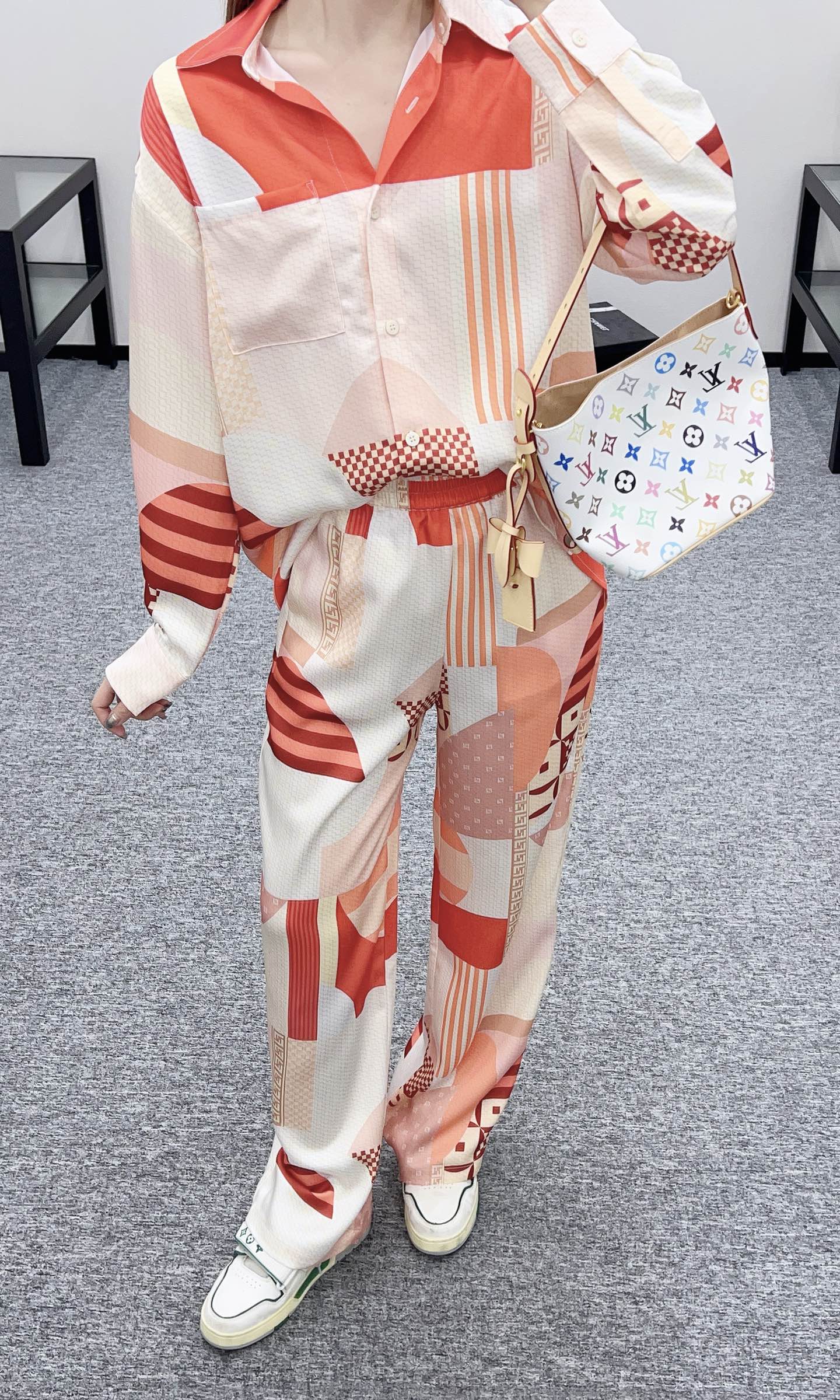 2025 new products are on sale Printed shirt and trousers set