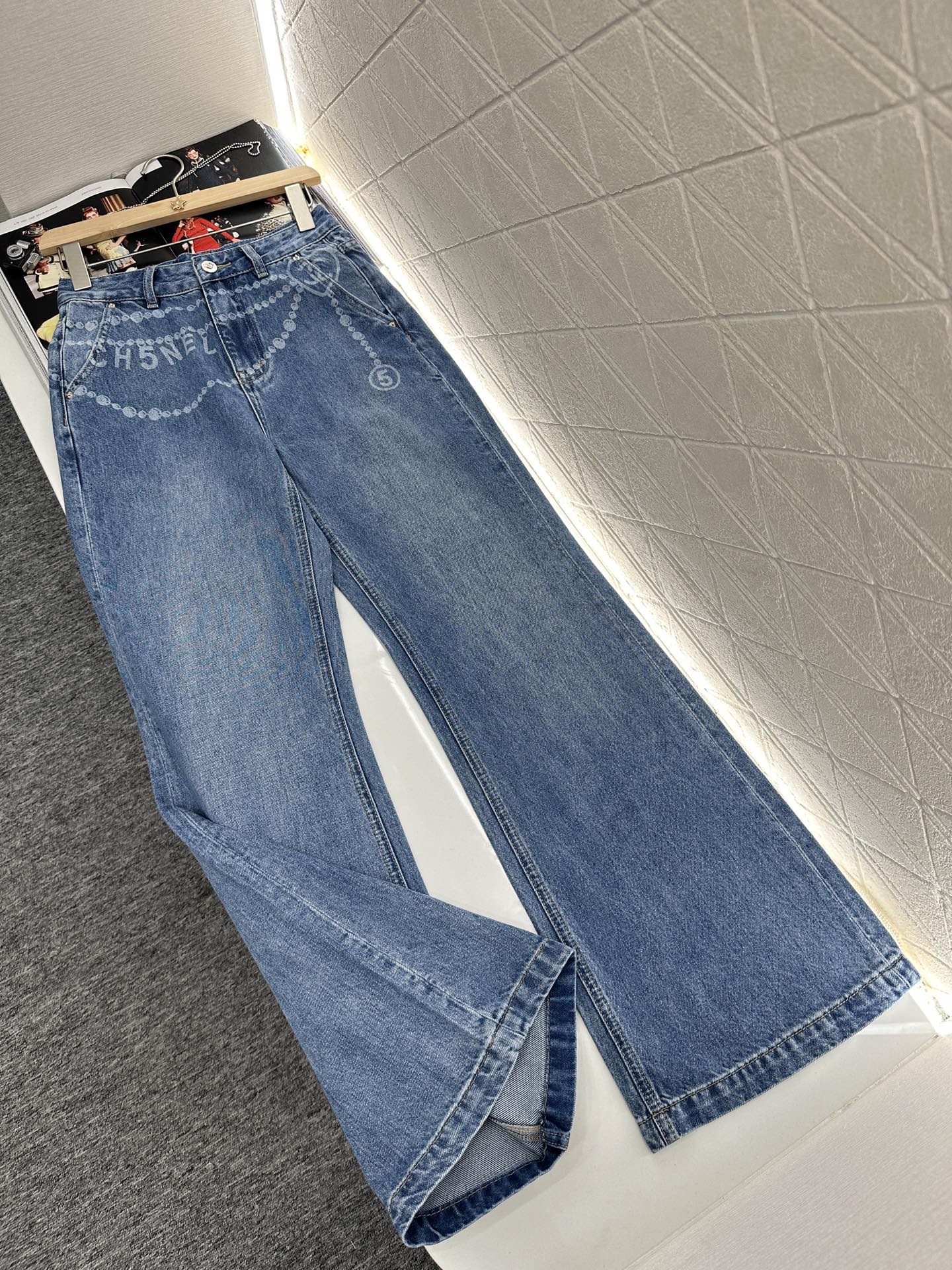 C 2025 new products Jeans