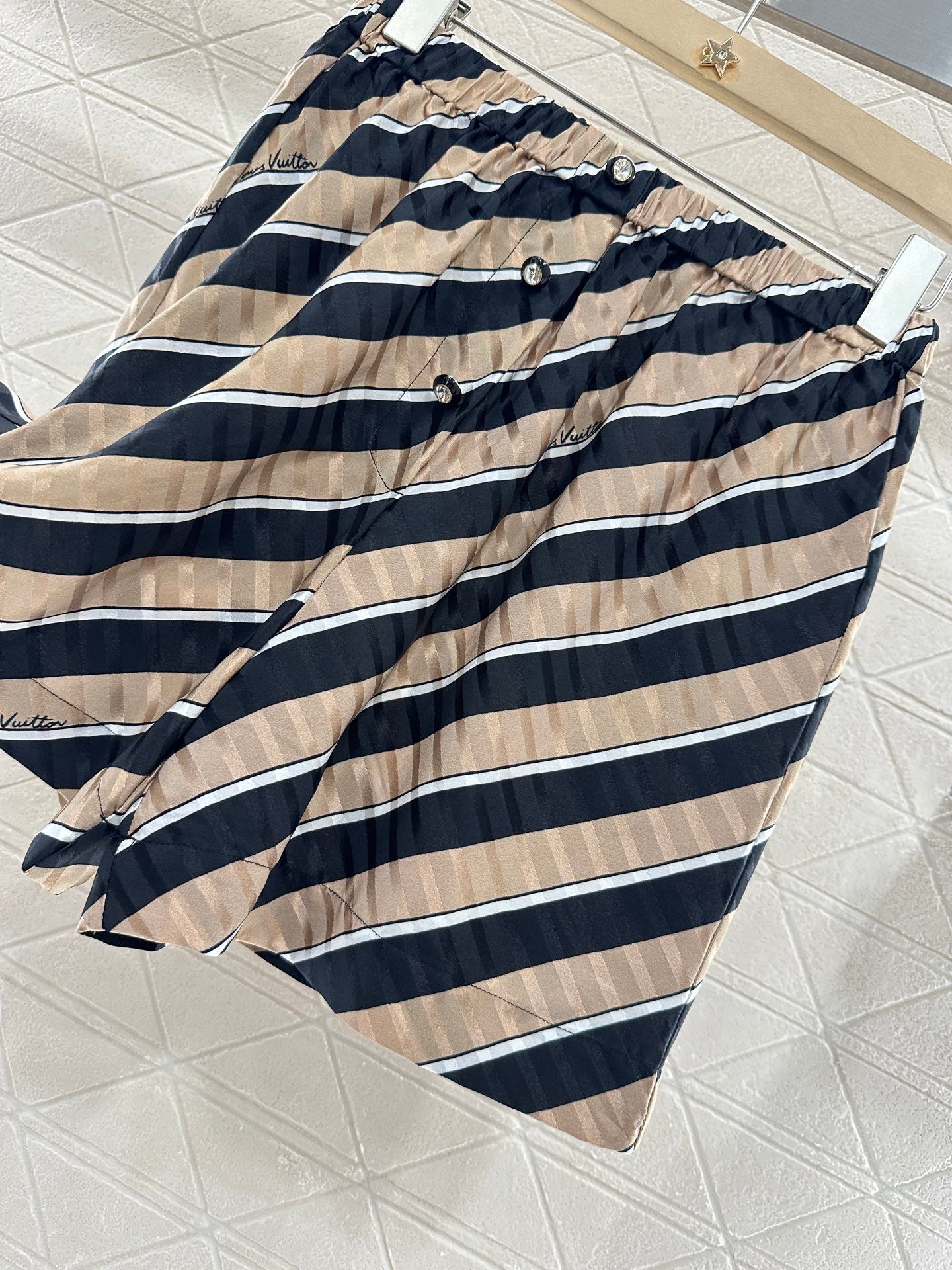 ♥2025 new products Silk shorts