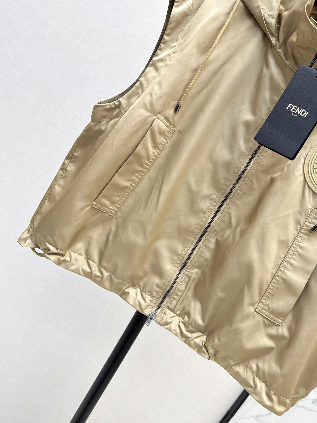 25ss sleeveless jacket