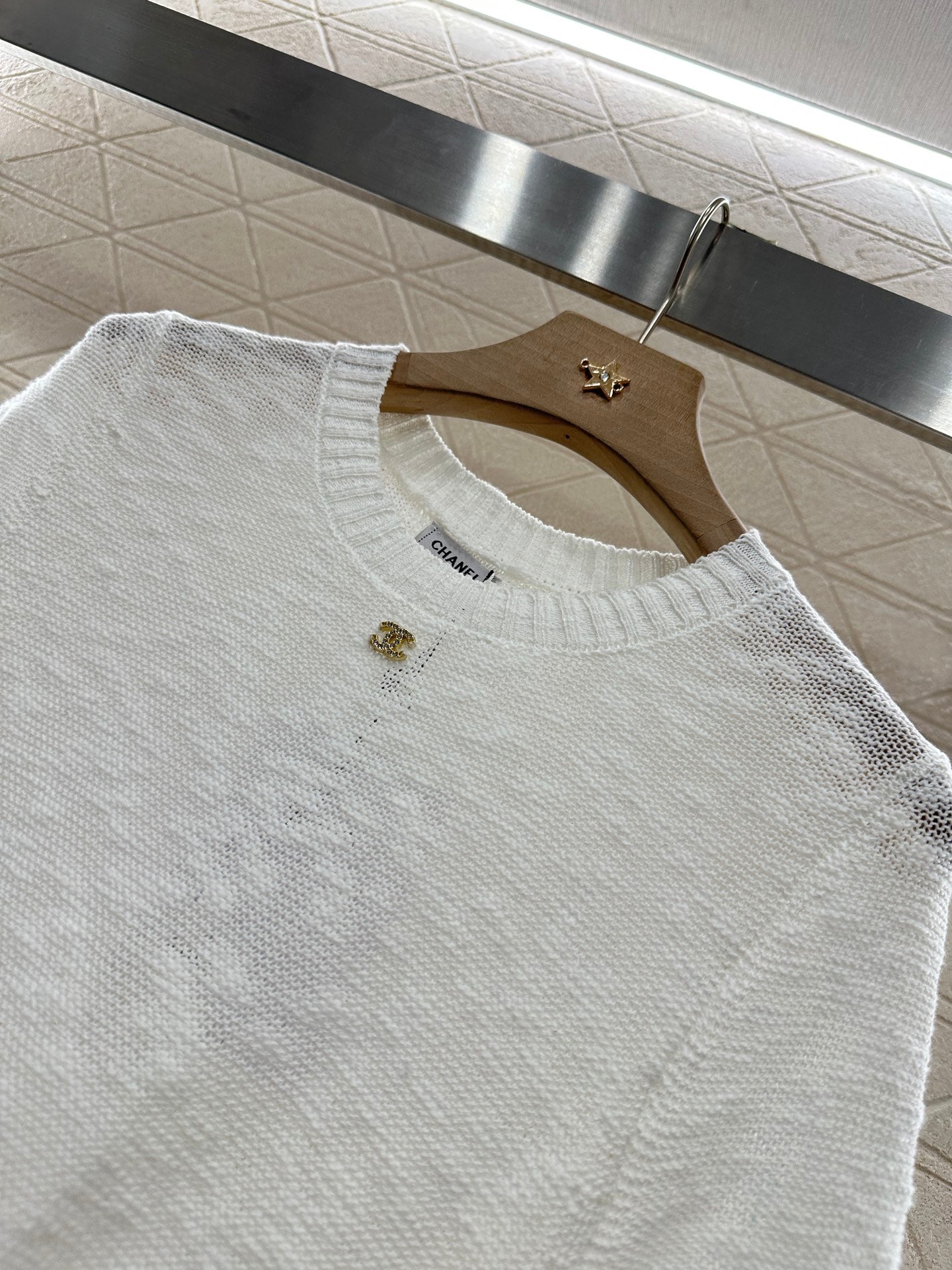 2025 new product Embroidered knitted short sleeves