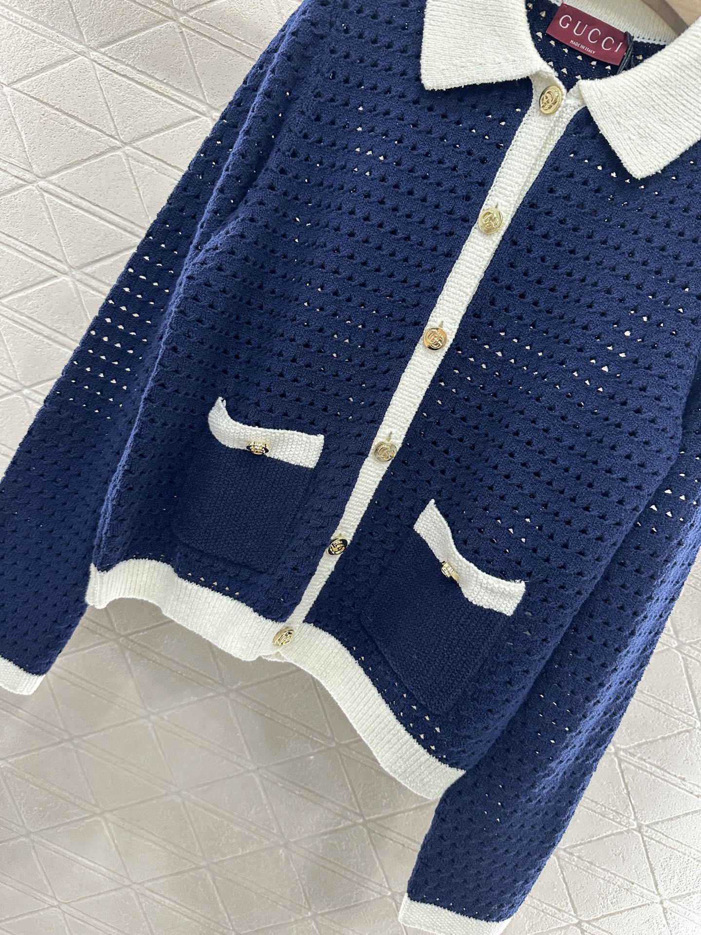 25 new product Hollow knitted cardigan
